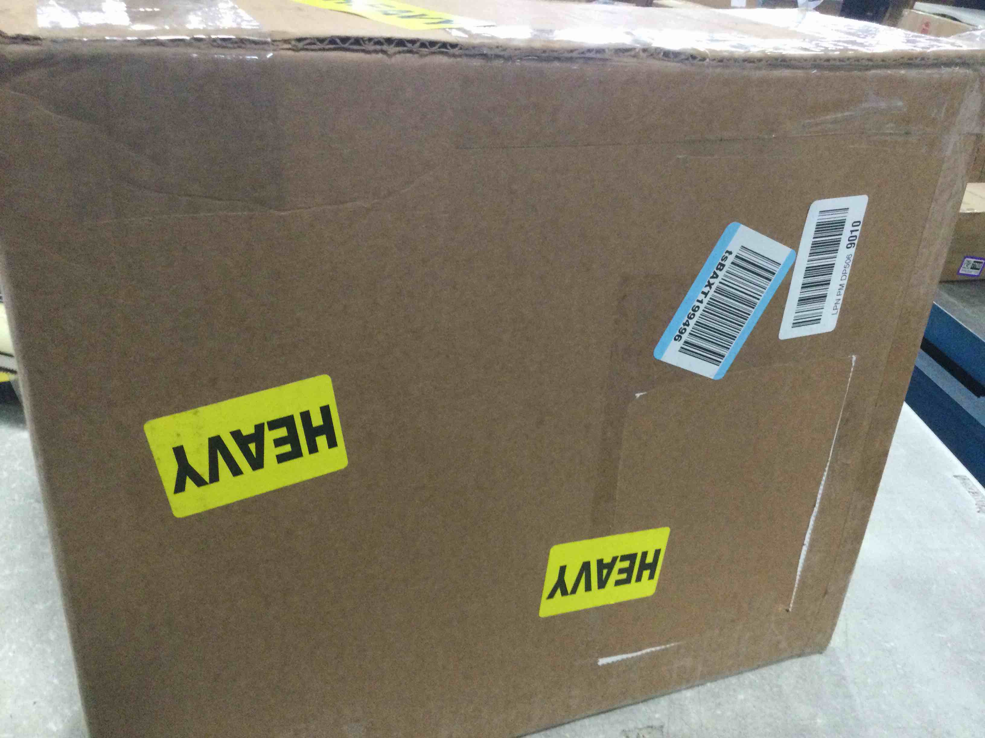 https://s3.amazonaws.com/lotting-images-prod/bidfta/PNK2146299_1740166462818.jpeg