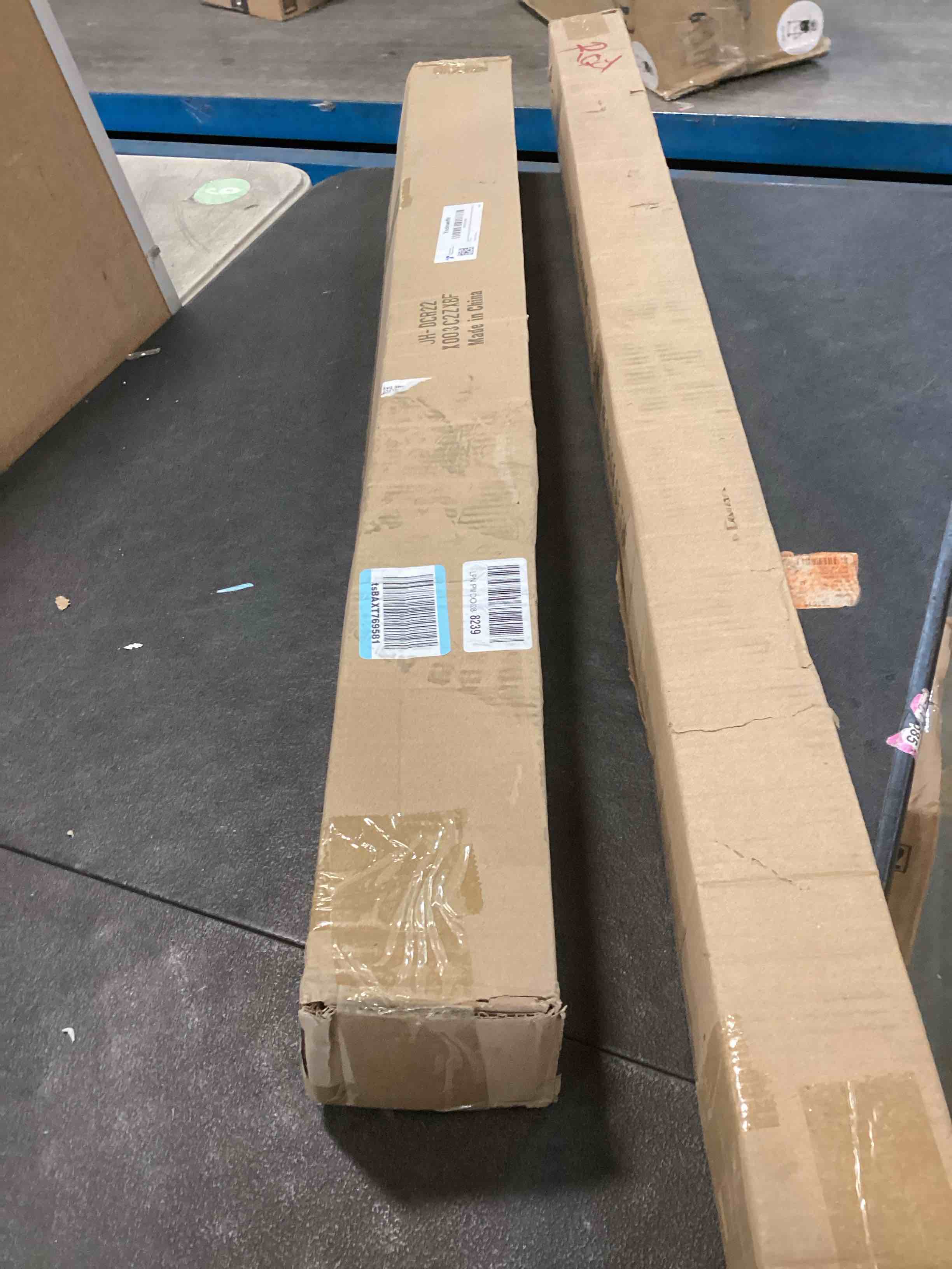 https://s3.amazonaws.com/lotting-images-prod/bidfta/PNK2147825_1741623640627.jpeg
