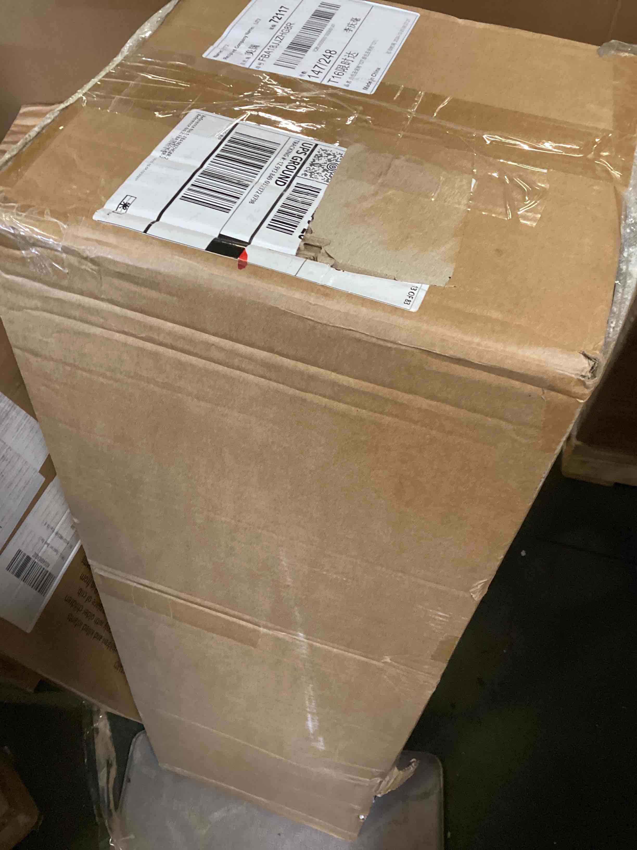 https://s3.amazonaws.com/lotting-images-prod/bidfta/PNK2149973_1739908367845.jpeg