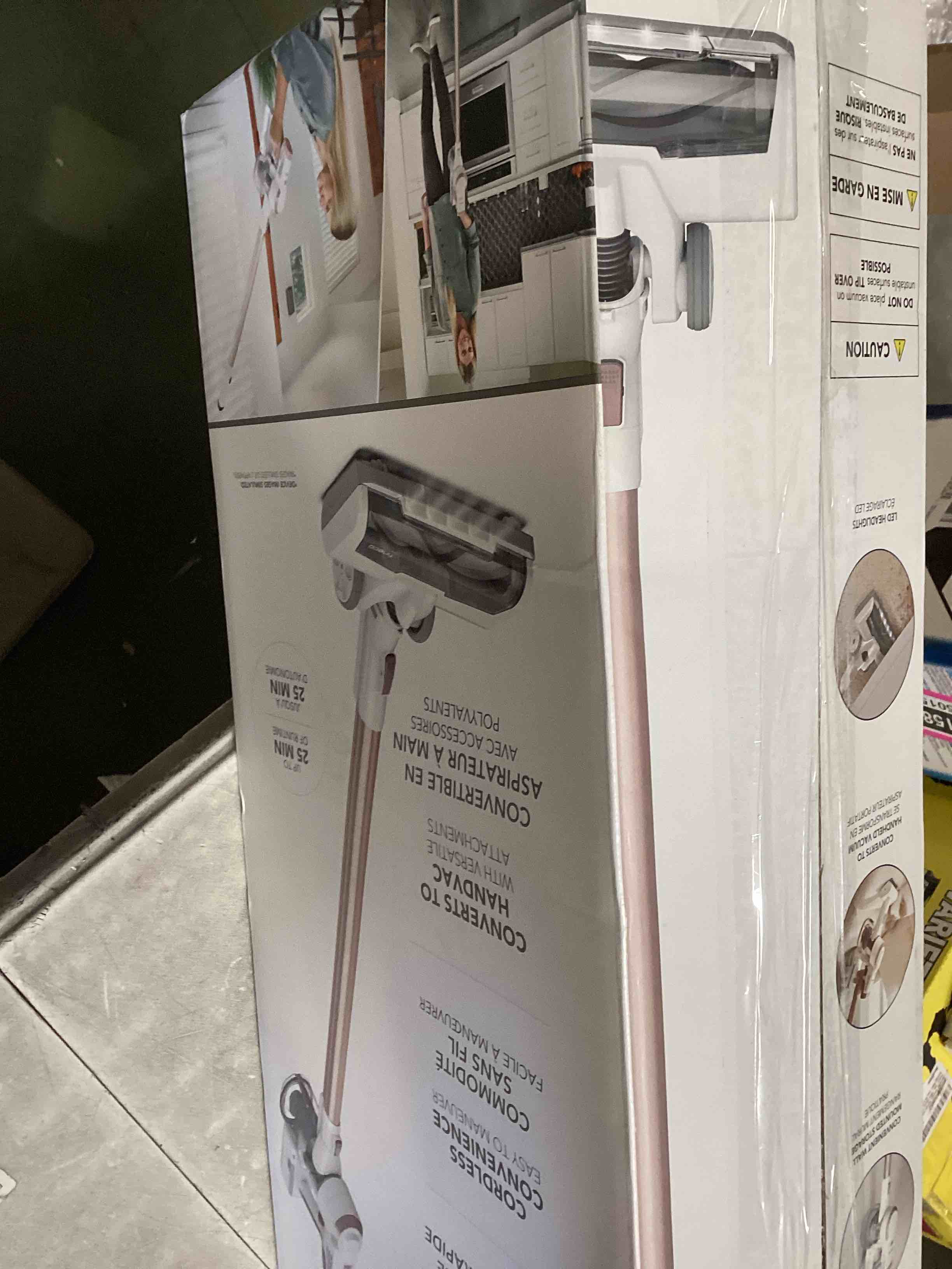 https://s3.amazonaws.com/lotting-images-prod/bidfta/PNK2150182_1740075353982.jpeg