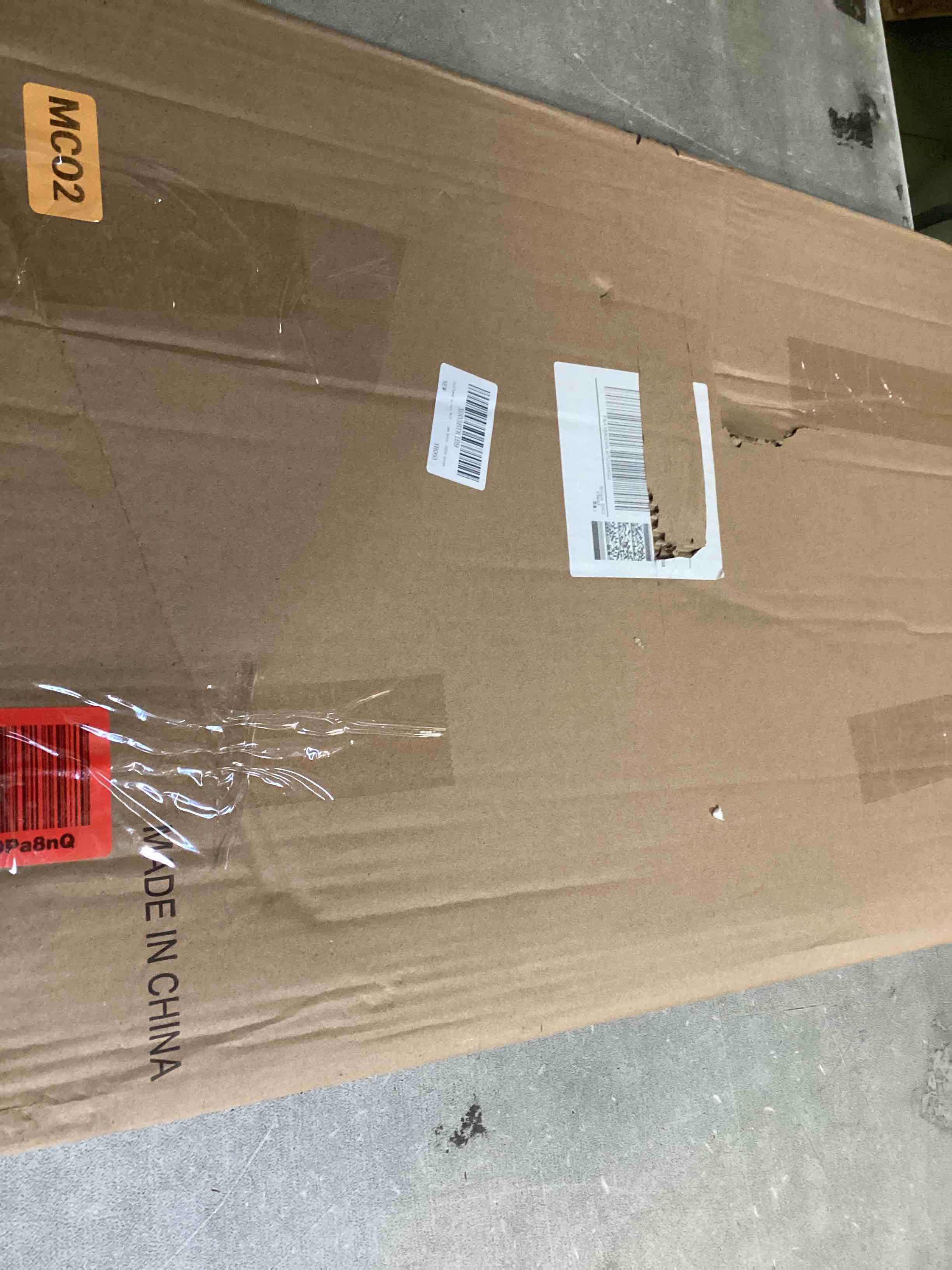 https://s3.amazonaws.com/lotting-images-prod/bidfta/PNK2150813_1740576319137.jpeg