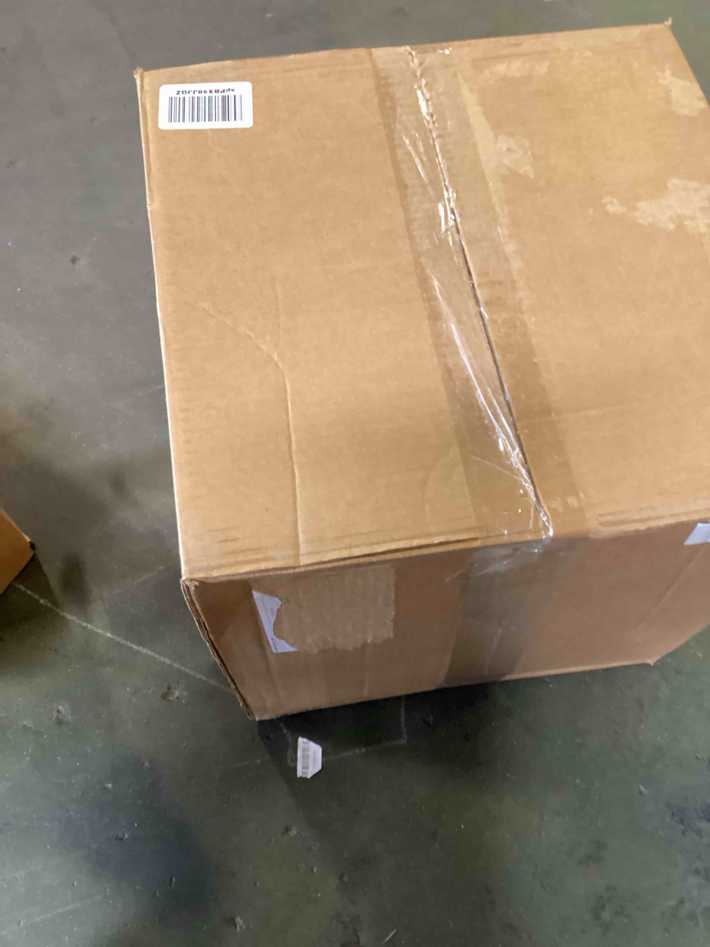 https://s3.amazonaws.com/lotting-images-prod/bidfta/PNK2151239_1740761616388.jpeg