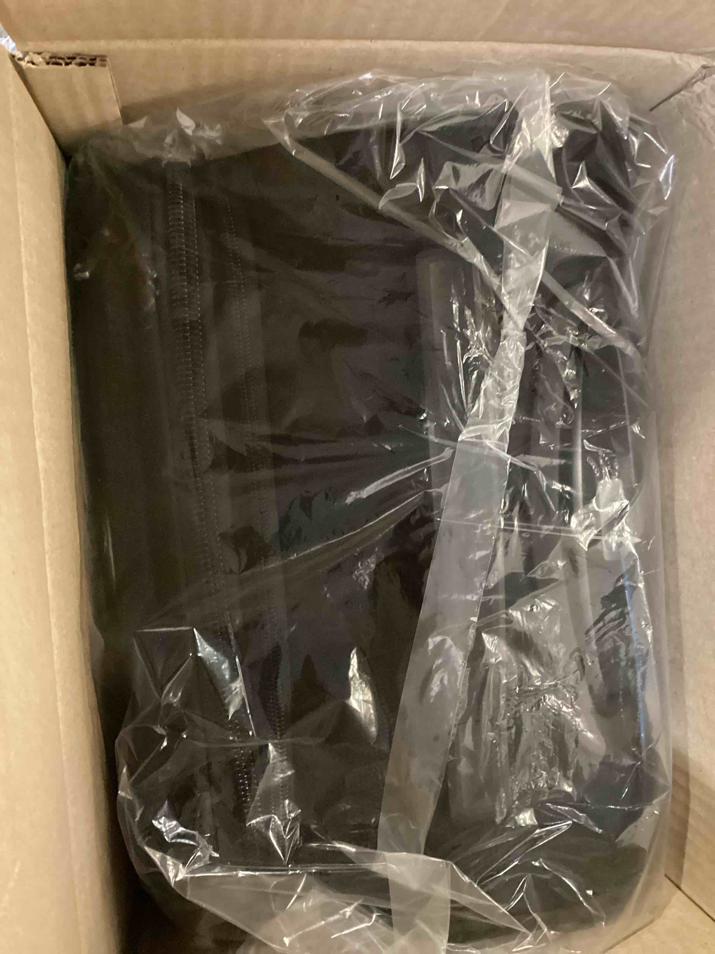 https://s3.amazonaws.com/lotting-images-prod/bidfta/PNK2151310_1740771599598.jpeg