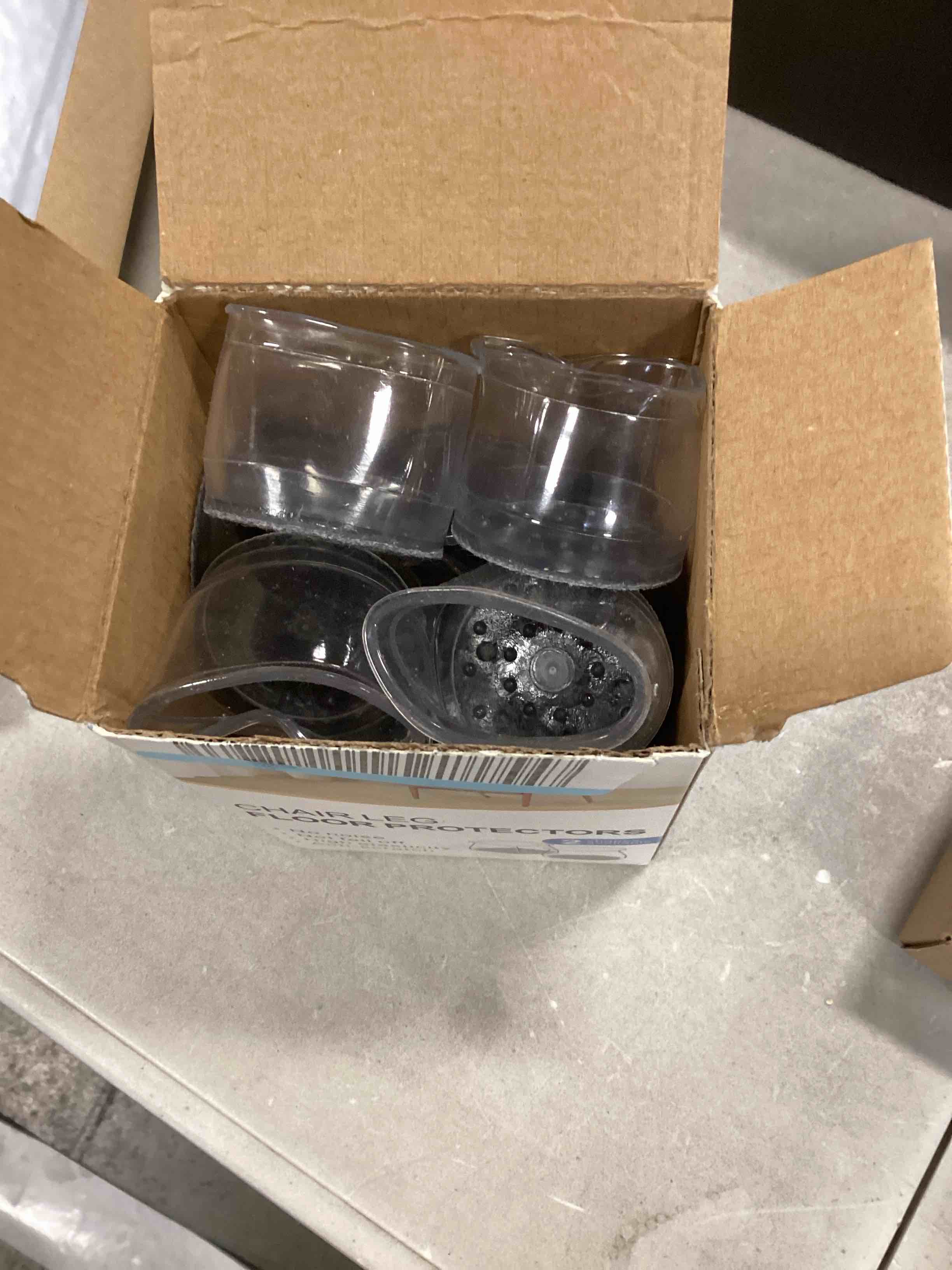 https://s3.amazonaws.com/lotting-images-prod/bidfta/PNK2151584_1741035795163.jpeg