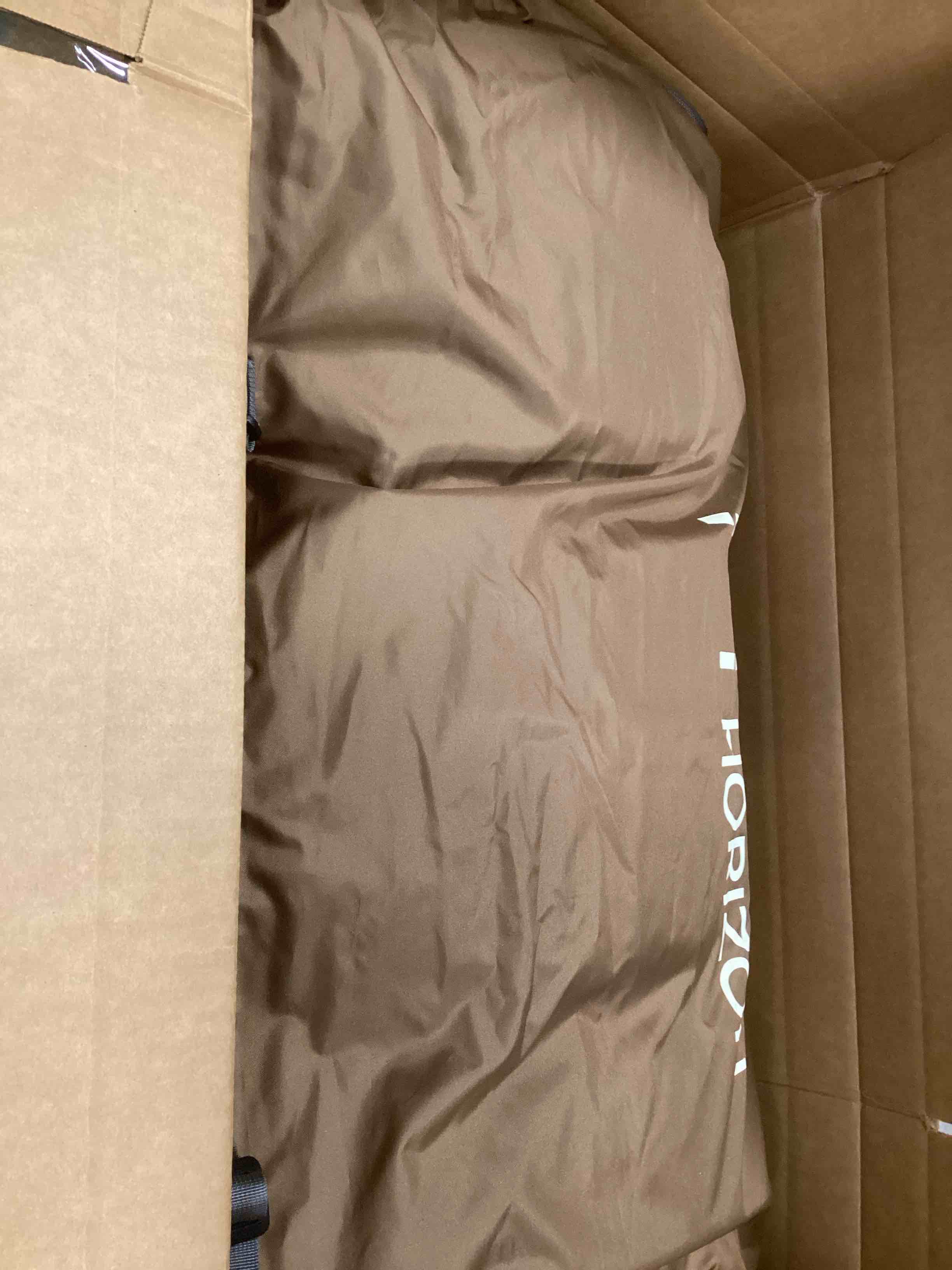 https://s3.amazonaws.com/lotting-images-prod/bidfta/PNK2151630_1741097333645.jpeg