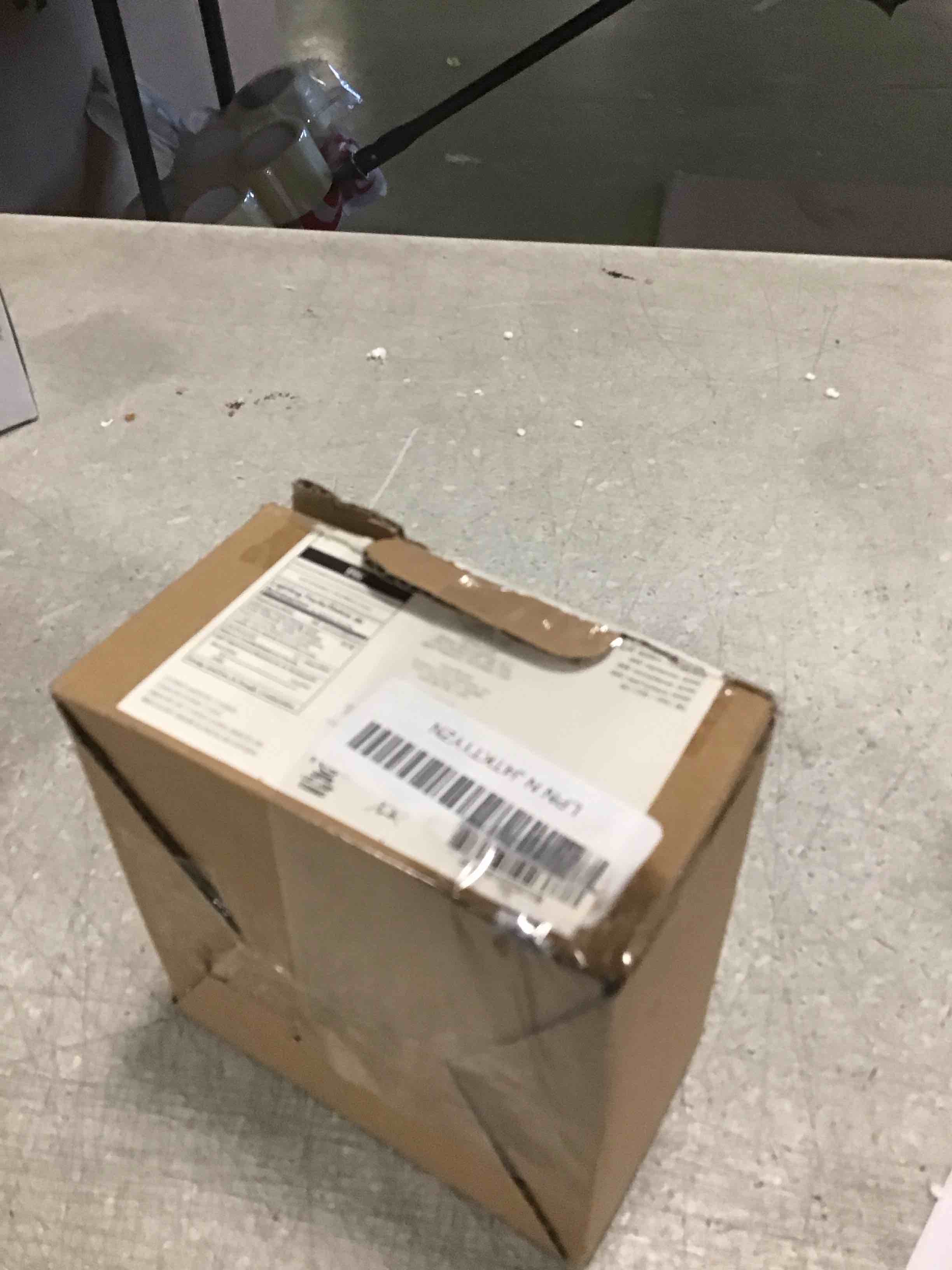https://s3.amazonaws.com/lotting-images-prod/bidfta/PNK2153629_1736775149524.jpeg