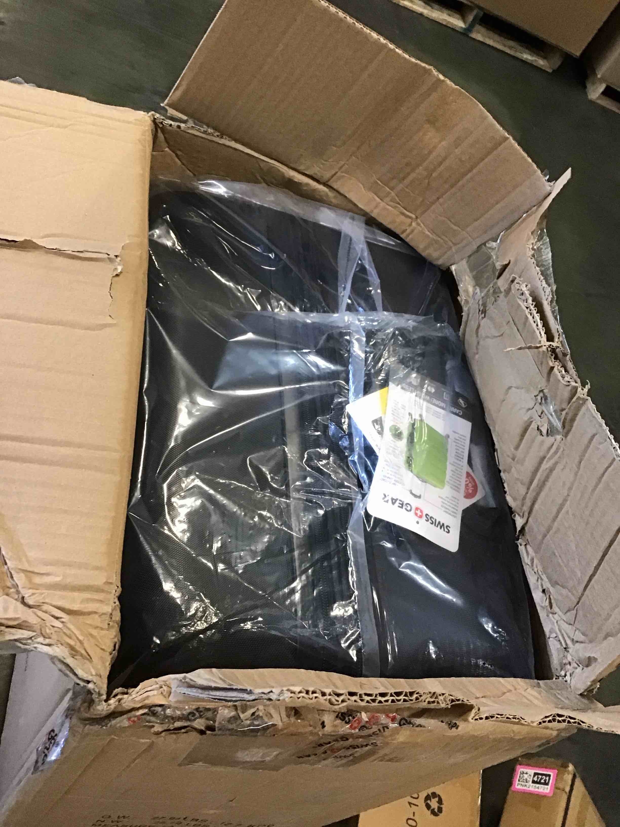 https://s3.amazonaws.com/lotting-images-prod/bidfta/PNK2154724_1736963581985.jpeg