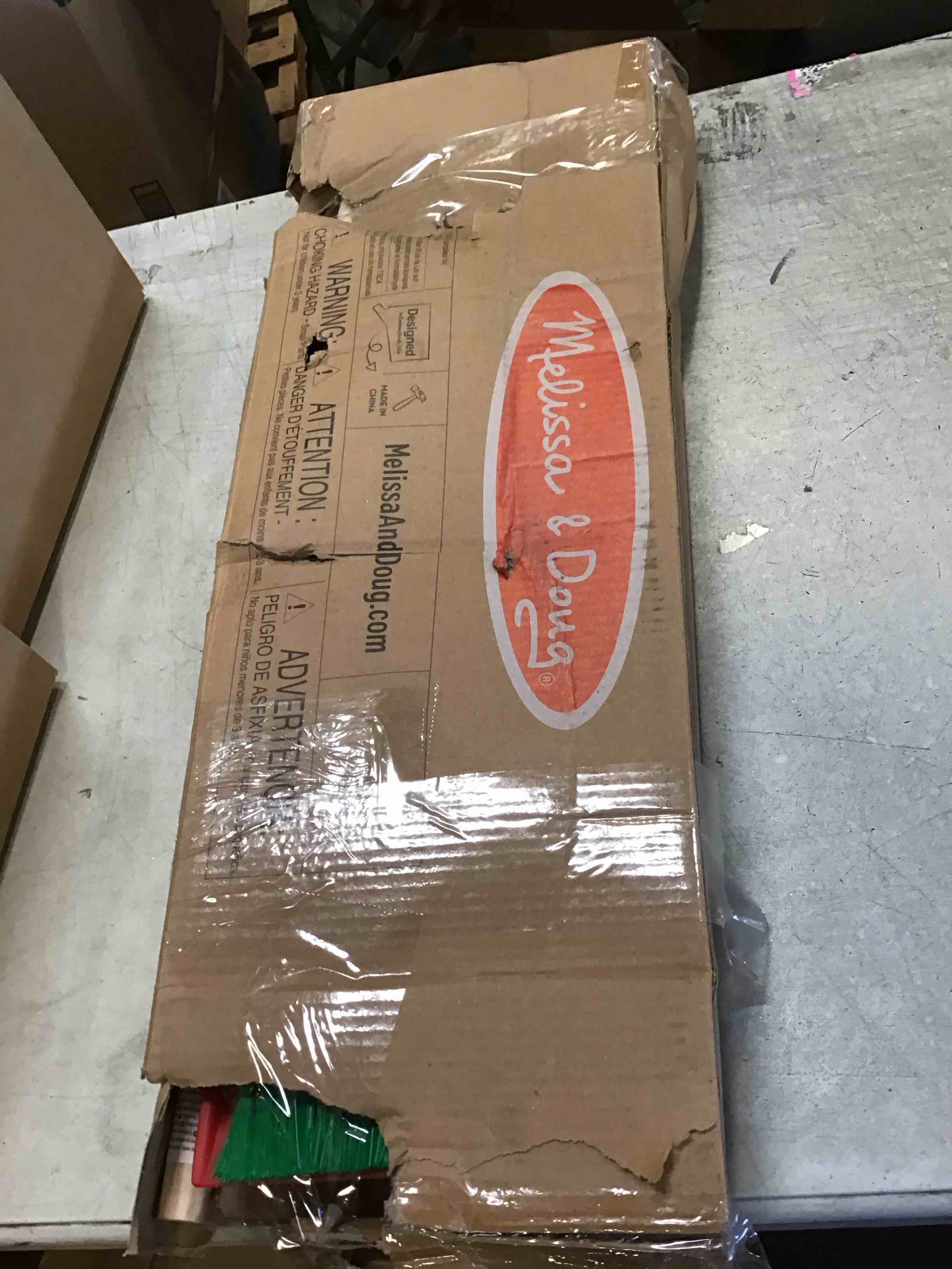 https://s3.amazonaws.com/lotting-images-prod/bidfta/PNK2154743_1736965912913.jpeg