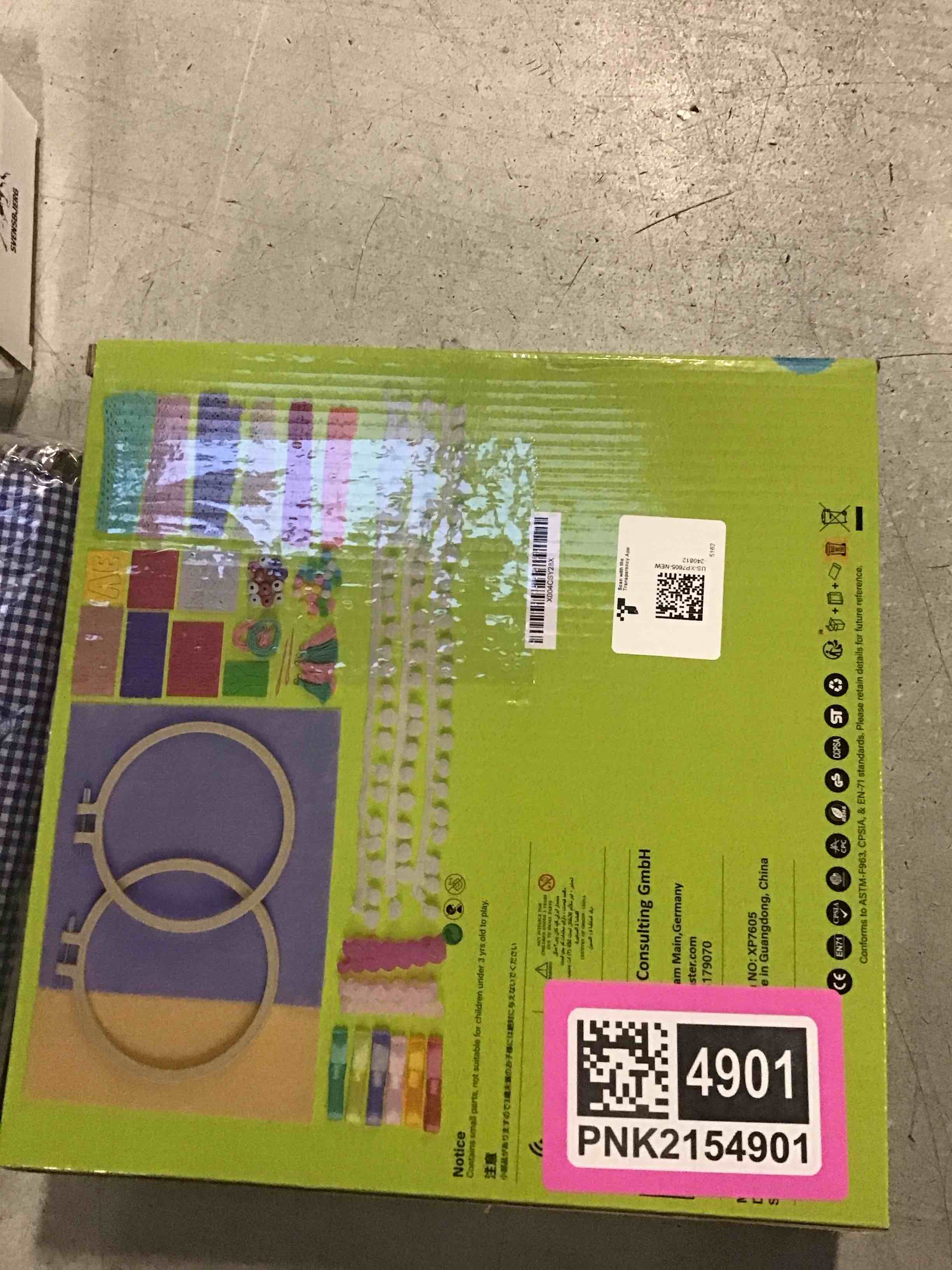 https://s3.amazonaws.com/lotting-images-prod/bidfta/PNK2154901_1737033039767.jpeg