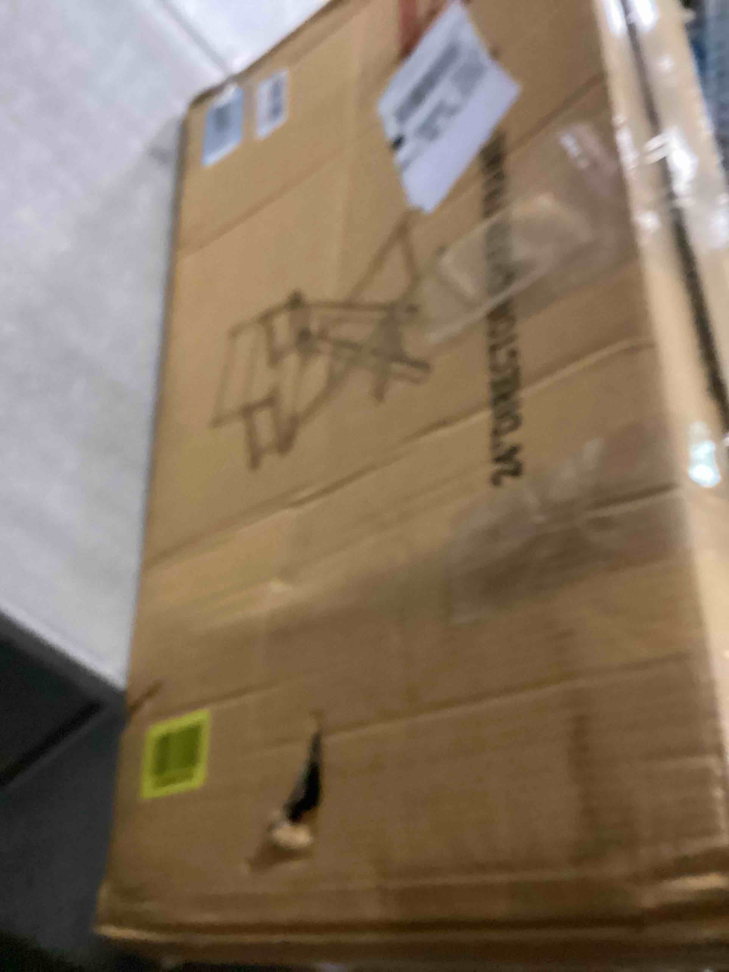 https://s3.amazonaws.com/lotting-images-prod/bidfta/PNK2155451_1737030840009.jpeg