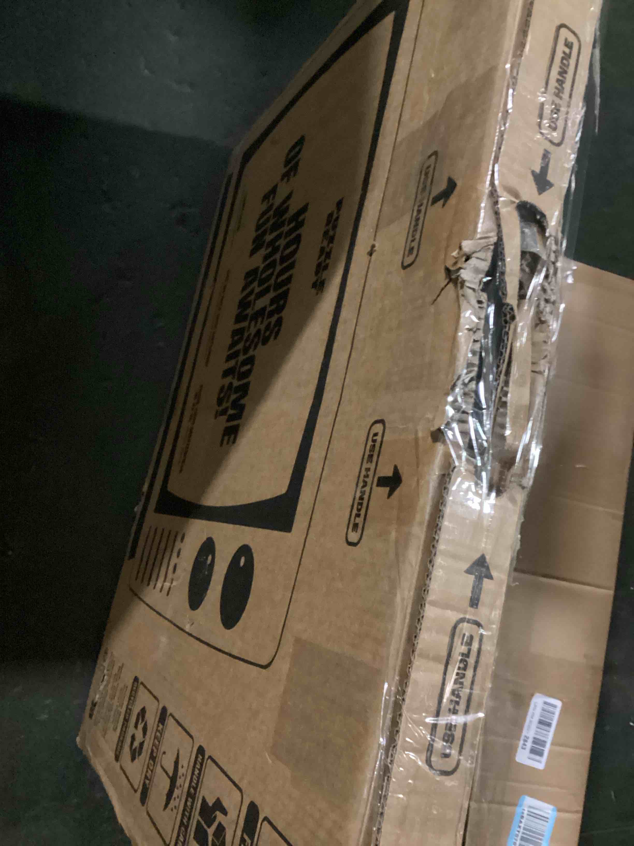 https://s3.amazonaws.com/lotting-images-prod/bidfta/PNK2155452_1737031009080.jpeg