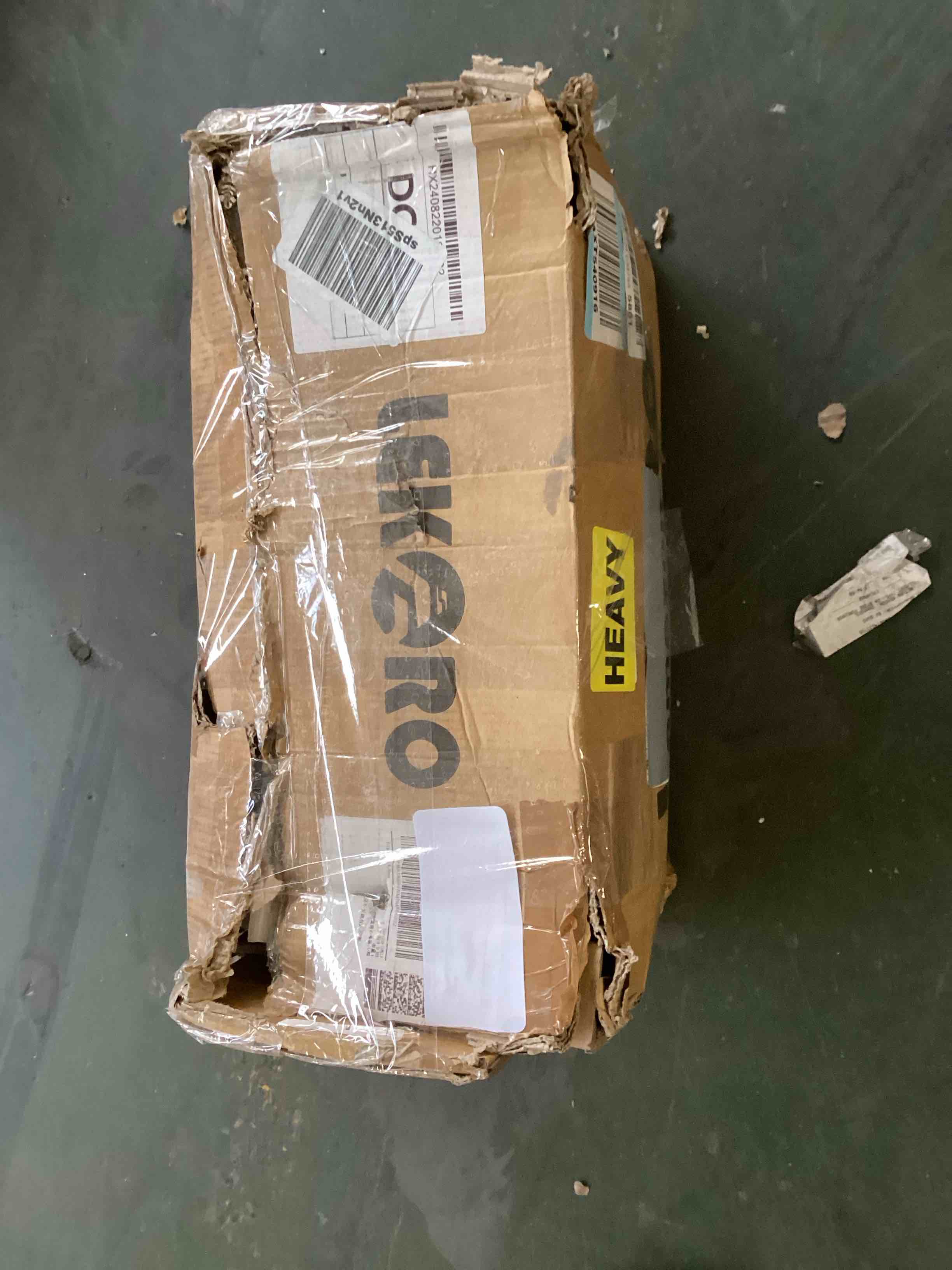https://s3.amazonaws.com/lotting-images-prod/bidfta/PNK2155564_1737052931601.jpeg