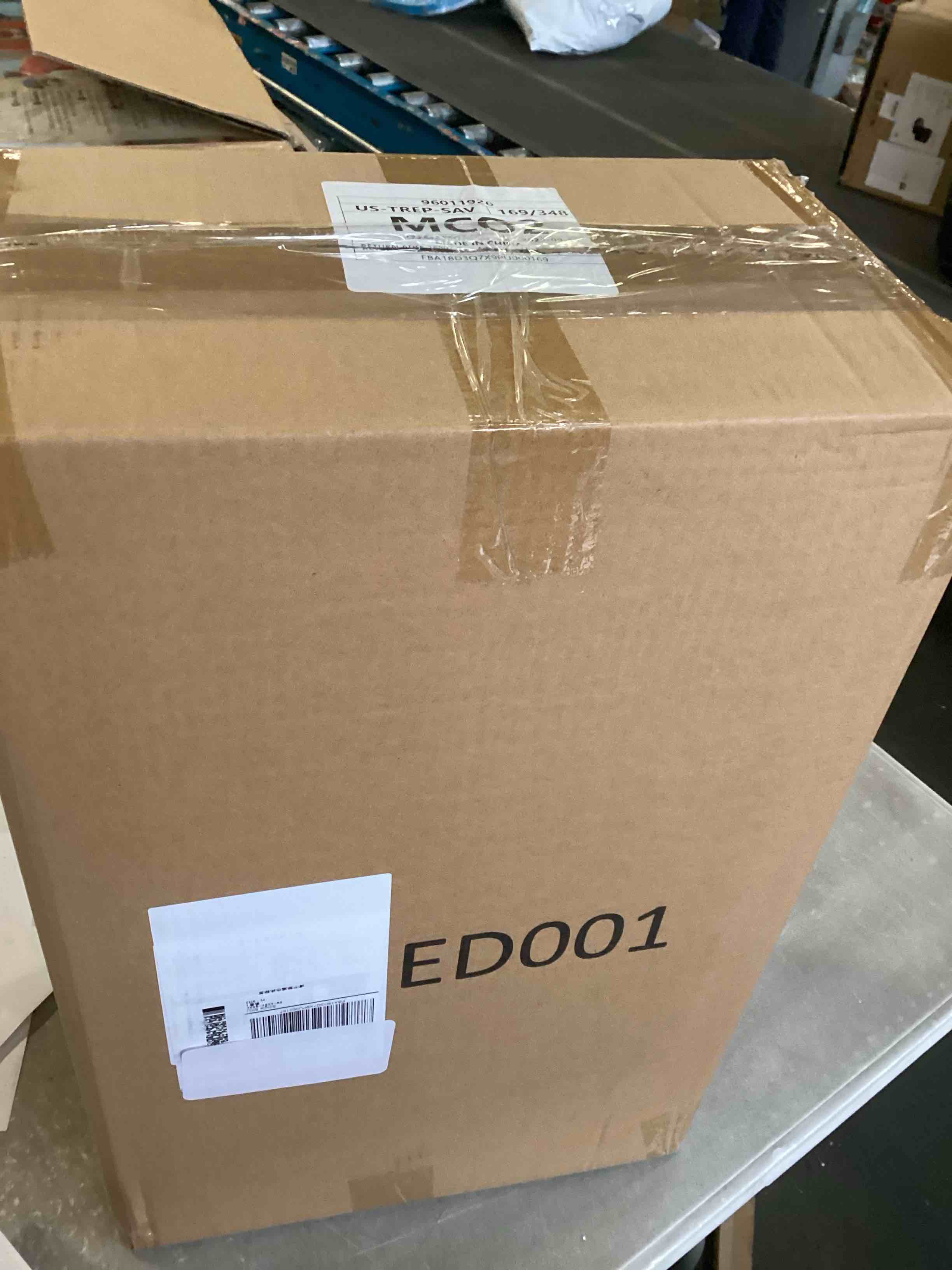 https://s3.amazonaws.com/lotting-images-prod/bidfta/PNK2155575_1737055464232.jpeg