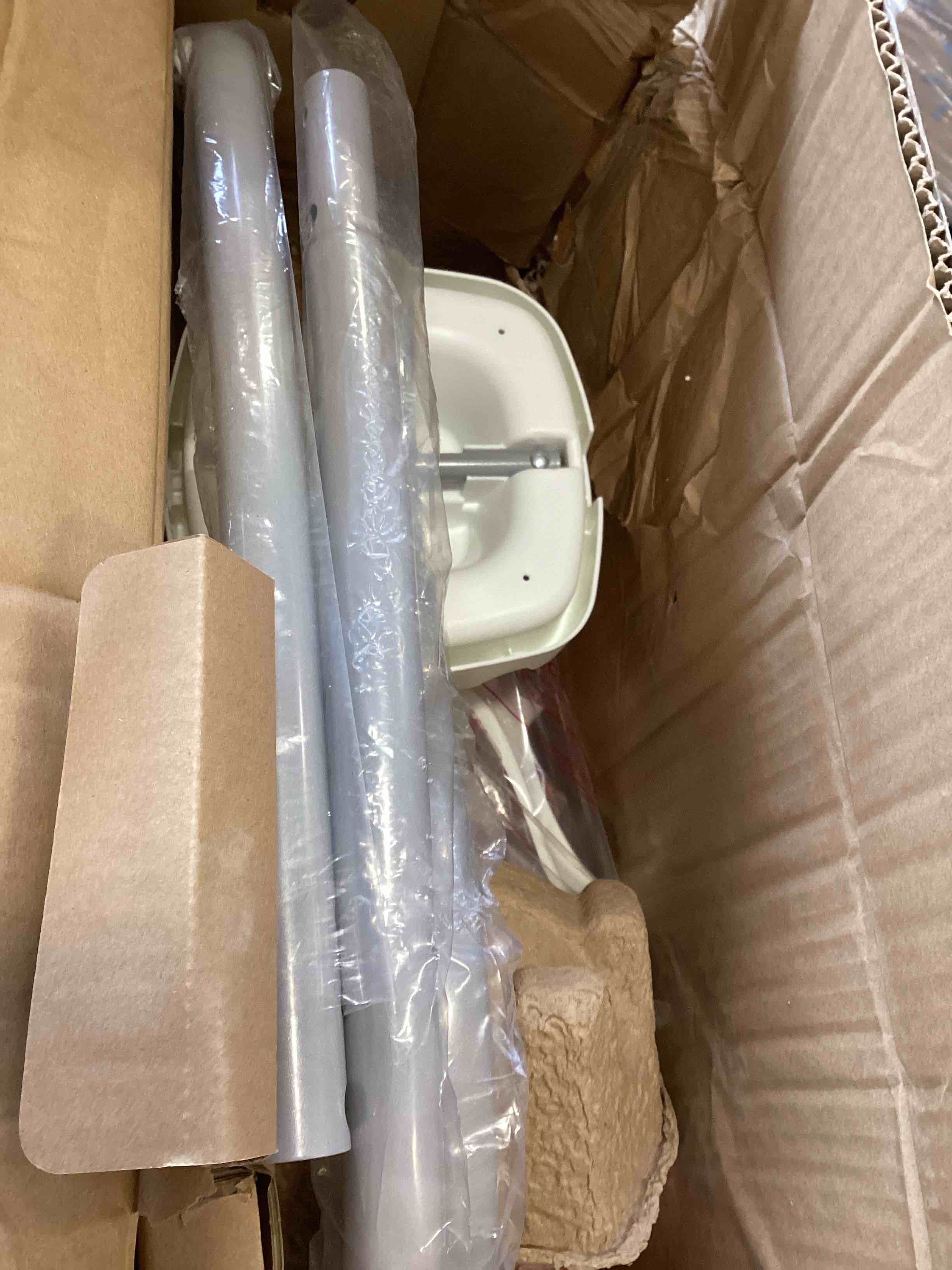 https://s3.amazonaws.com/lotting-images-prod/bidfta/PNK2155965_1737382359834.jpeg