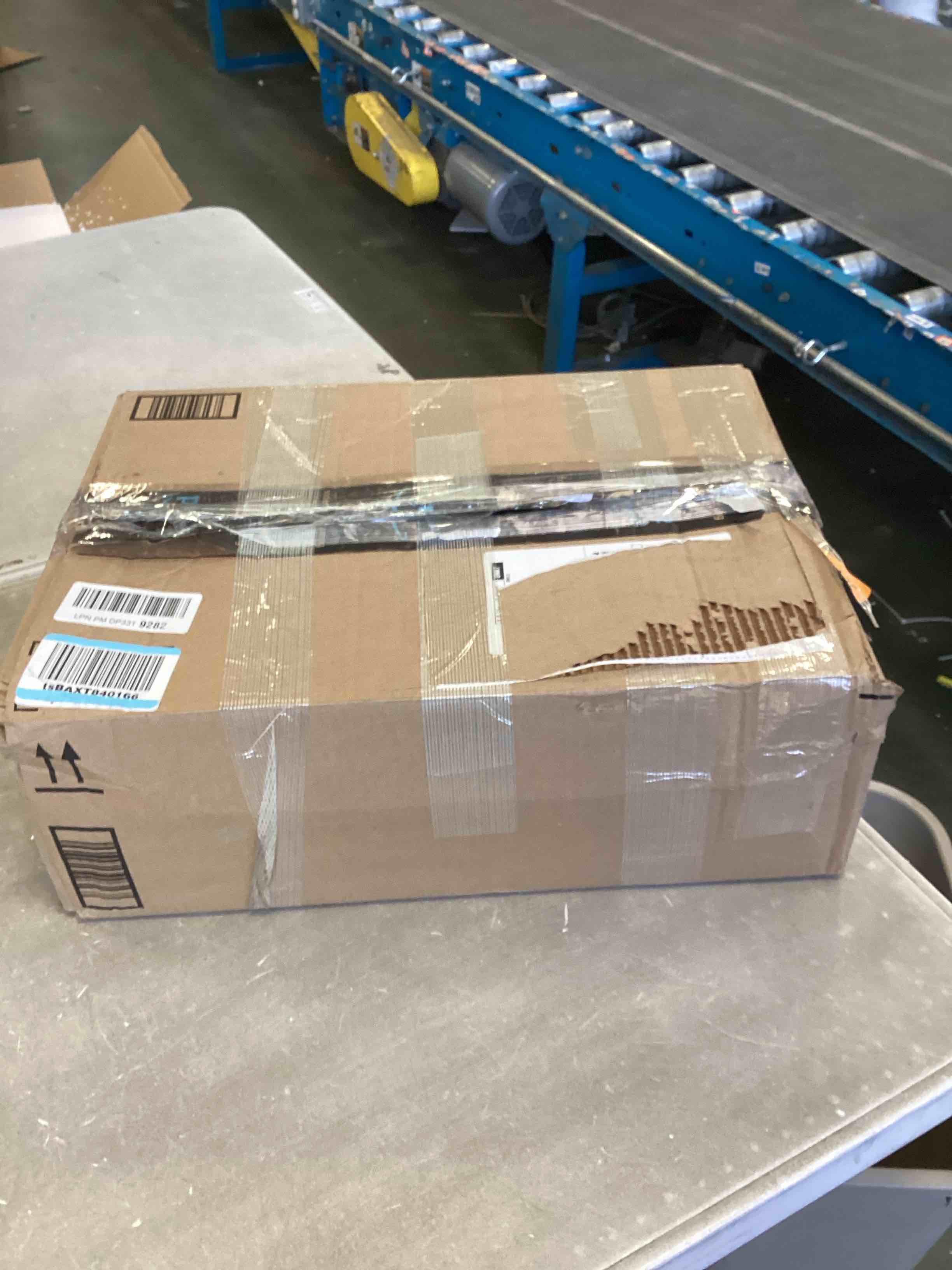 https://s3.amazonaws.com/lotting-images-prod/bidfta/PNK2156090_1737403687537.jpeg