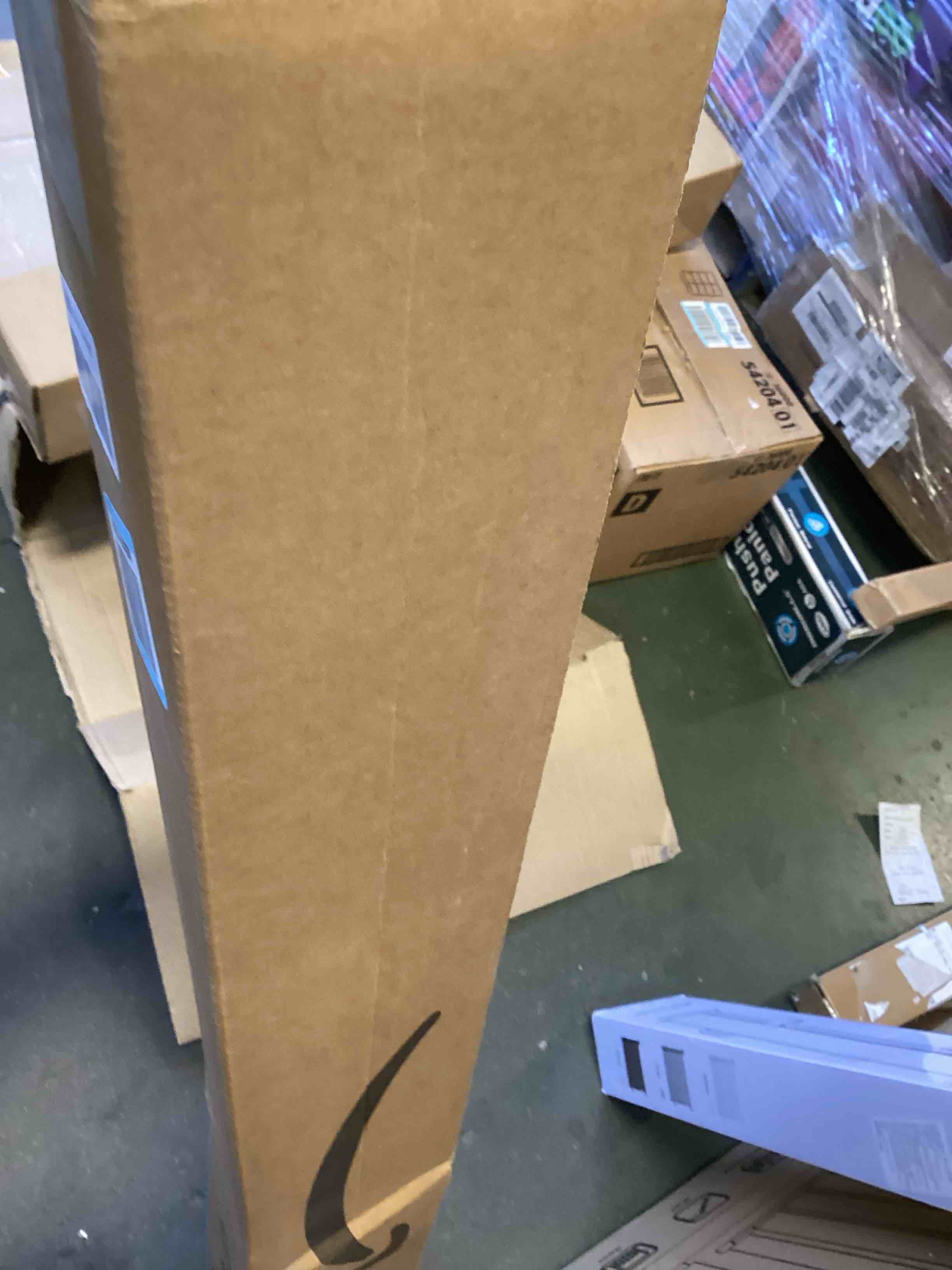 https://s3.amazonaws.com/lotting-images-prod/bidfta/PNK2156116_1737407284564.jpeg