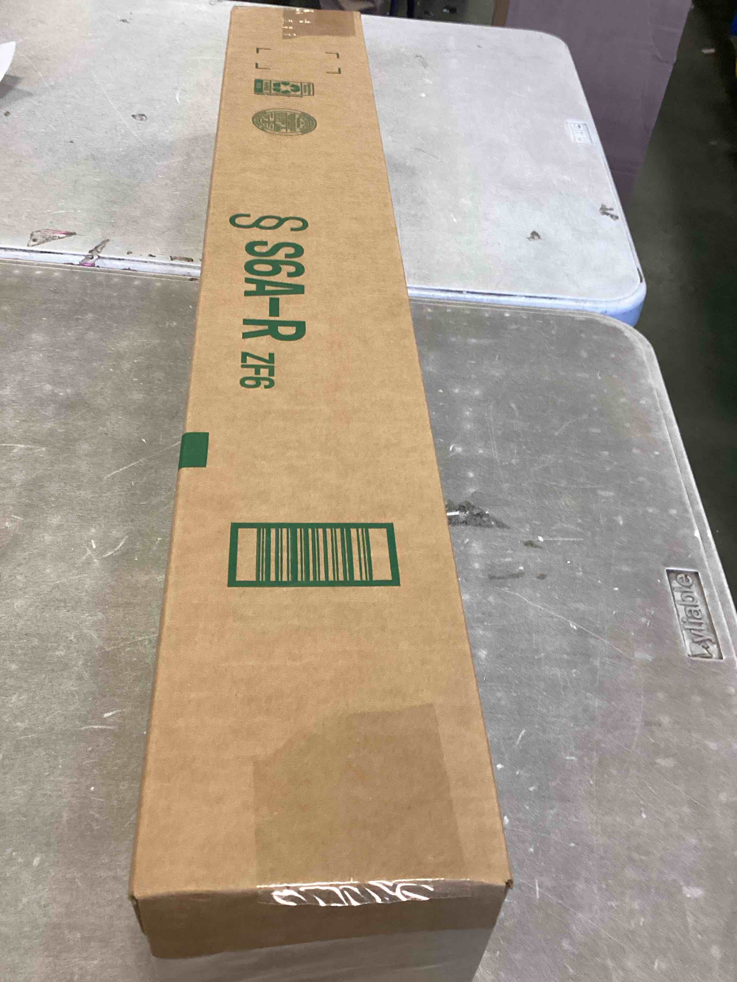 https://s3.amazonaws.com/lotting-images-prod/bidfta/PNK2156120_1737407785163.jpeg