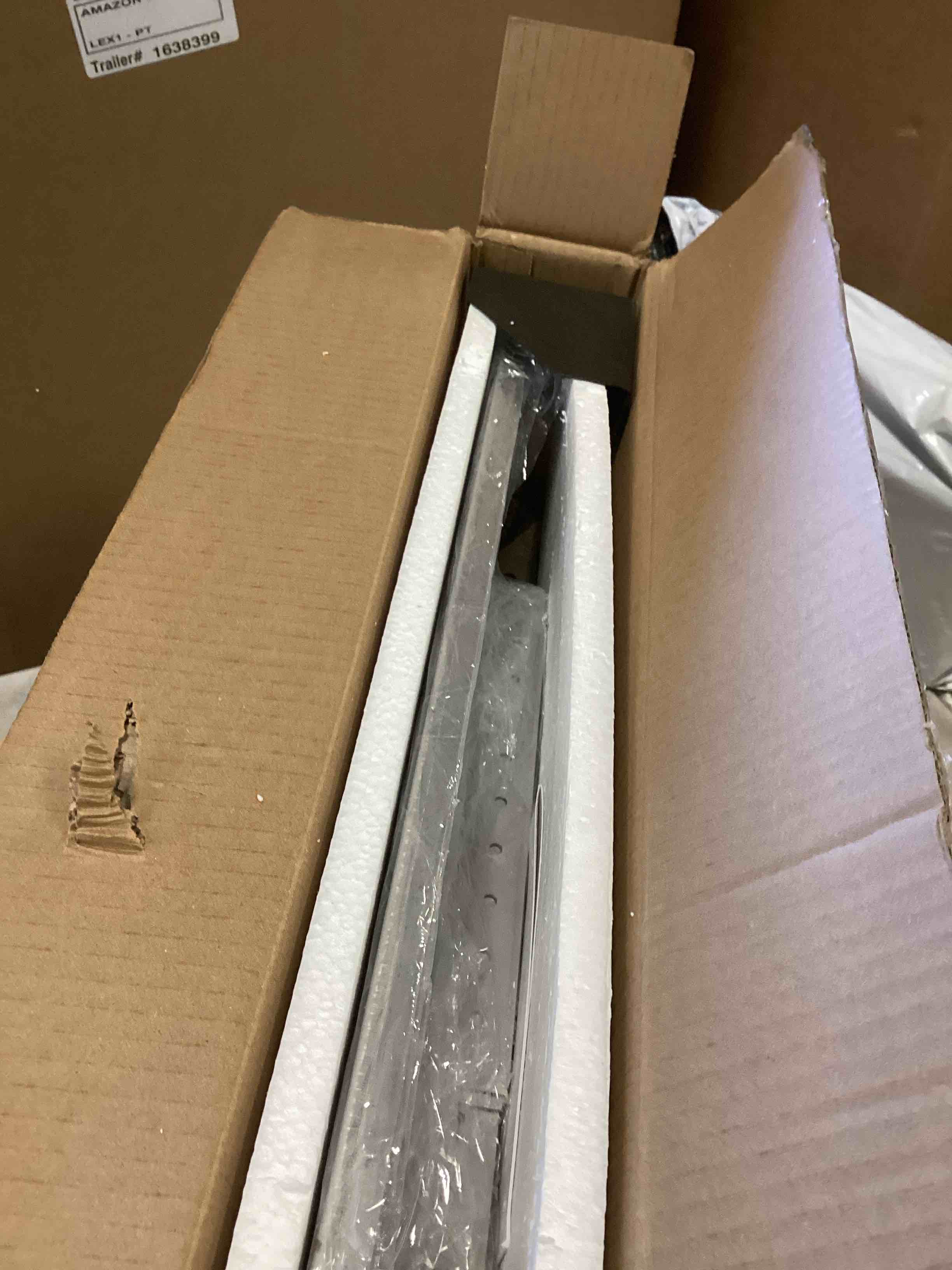 https://s3.amazonaws.com/lotting-images-prod/bidfta/PNK2156700_1737742326855.jpeg
