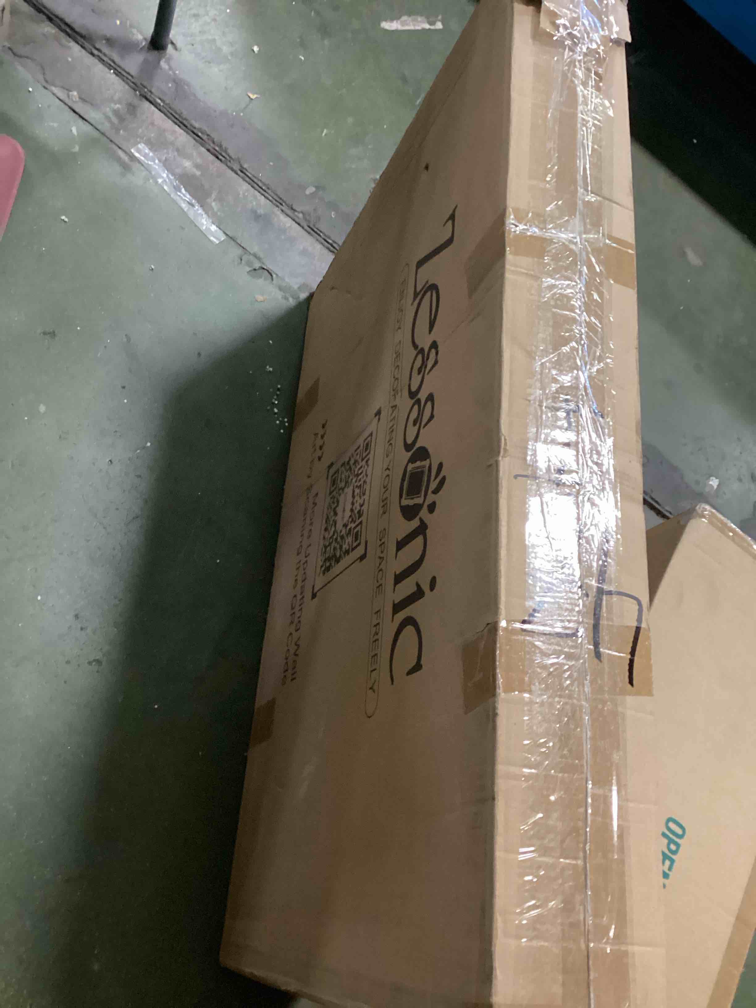 https://s3.amazonaws.com/lotting-images-prod/bidfta/PNK2157055_1738004808080.jpeg