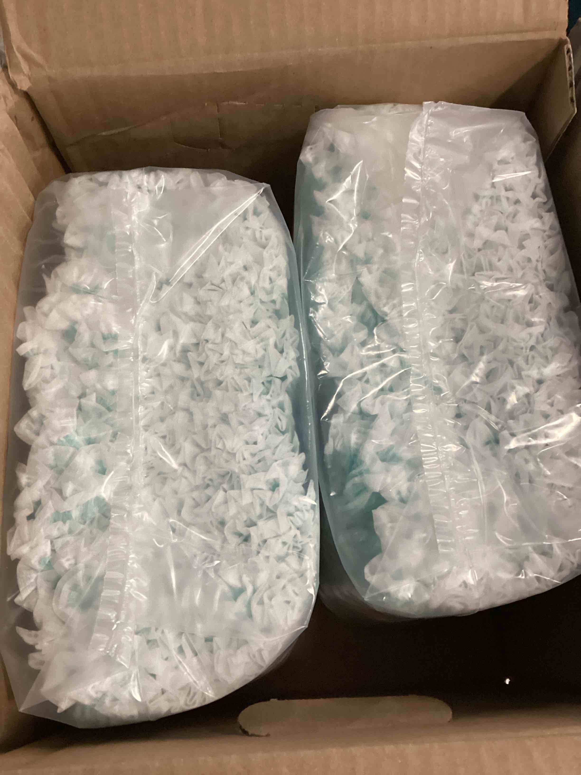 https://s3.amazonaws.com/lotting-images-prod/bidfta/PNK2157089_1738010001616.jpeg