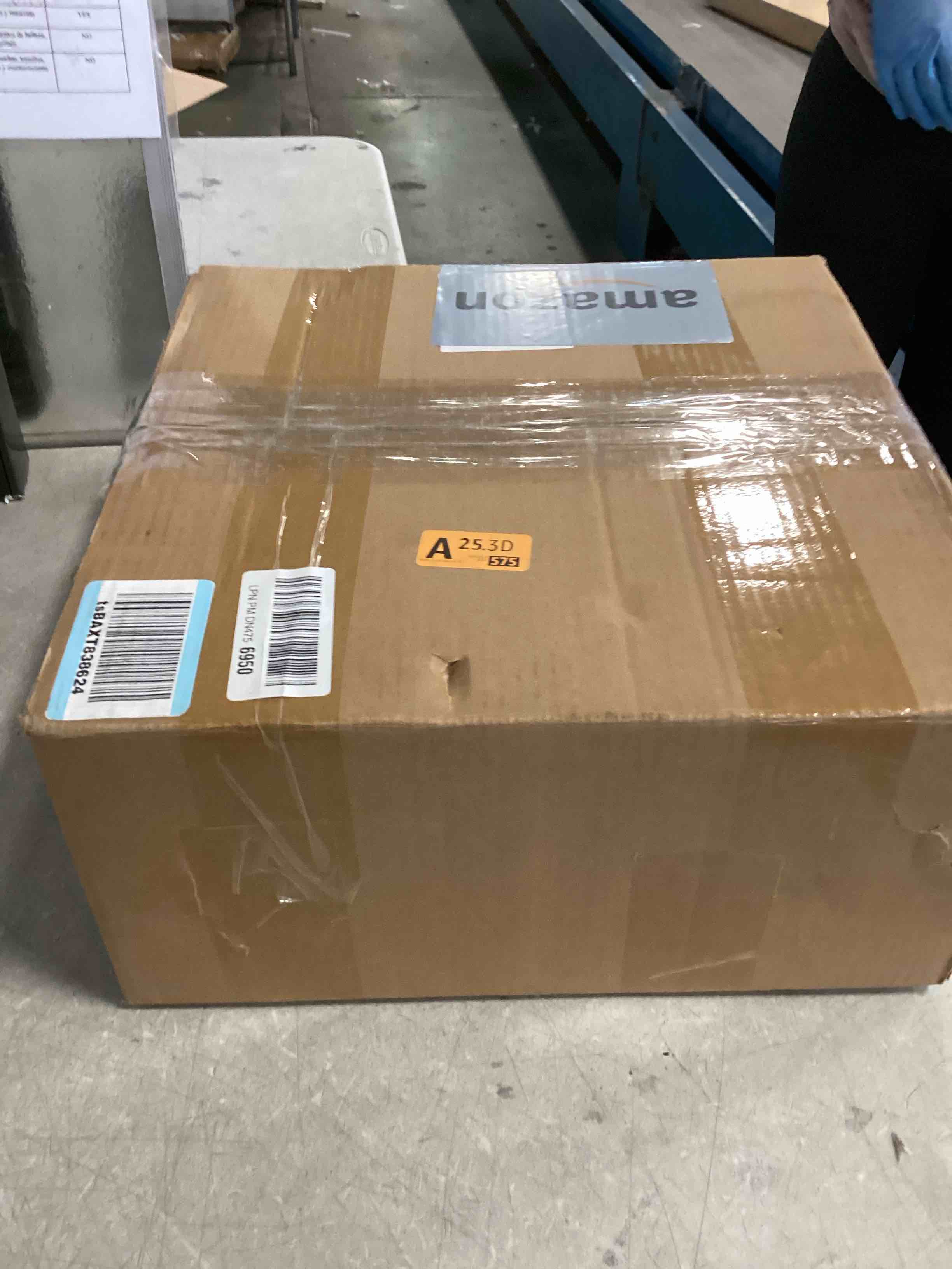 https://s3.amazonaws.com/lotting-images-prod/bidfta/PNK2157093_1738010486096.jpeg