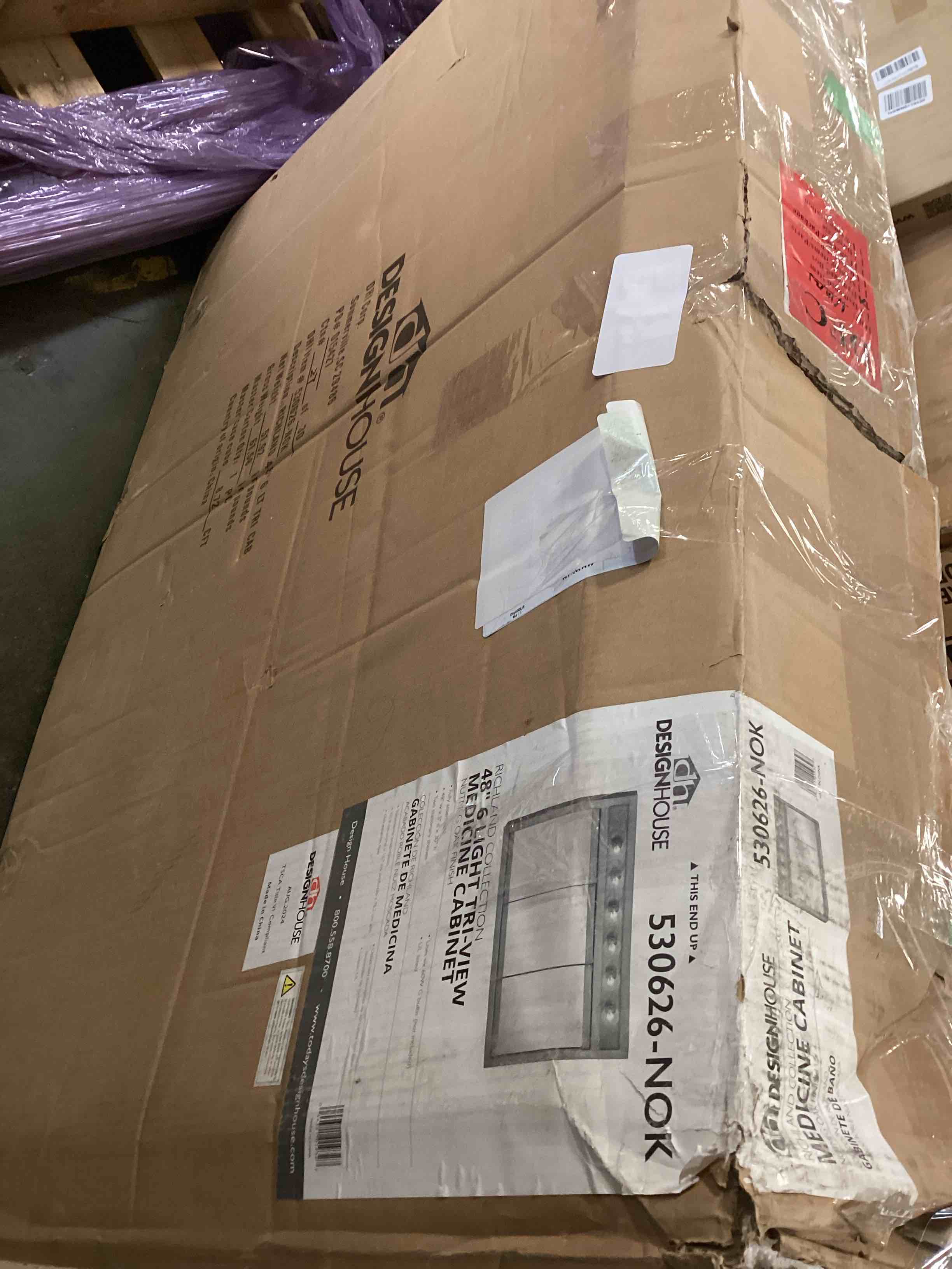 https://s3.amazonaws.com/lotting-images-prod/bidfta/PNK2157658_1738254900248.jpeg