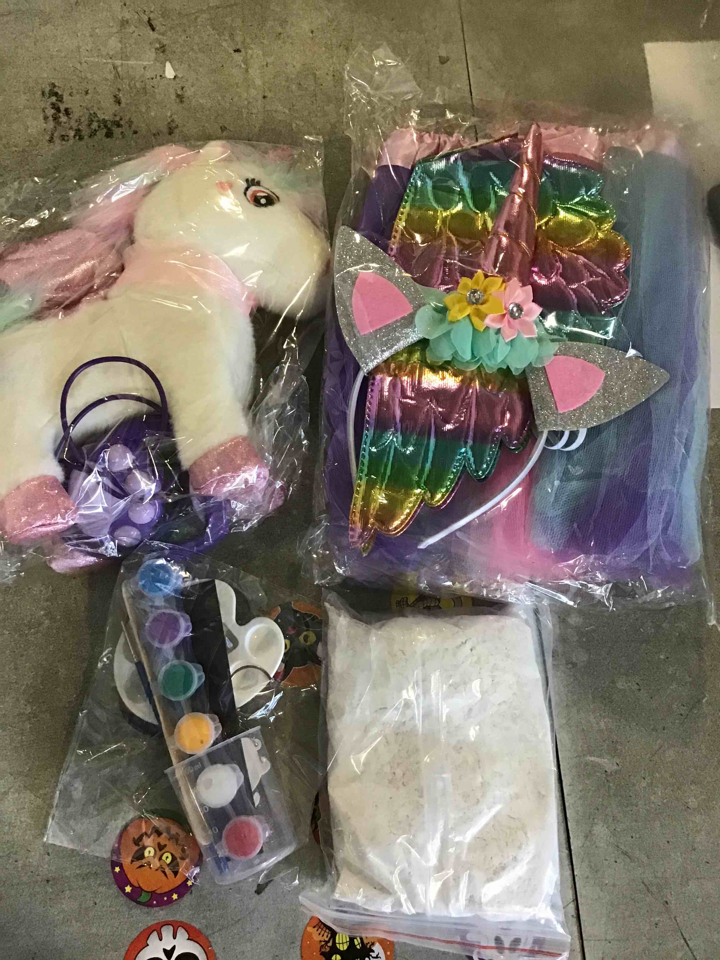 https://s3.amazonaws.com/lotting-images-prod/bidfta/PNK2160178_1736965839898.jpeg