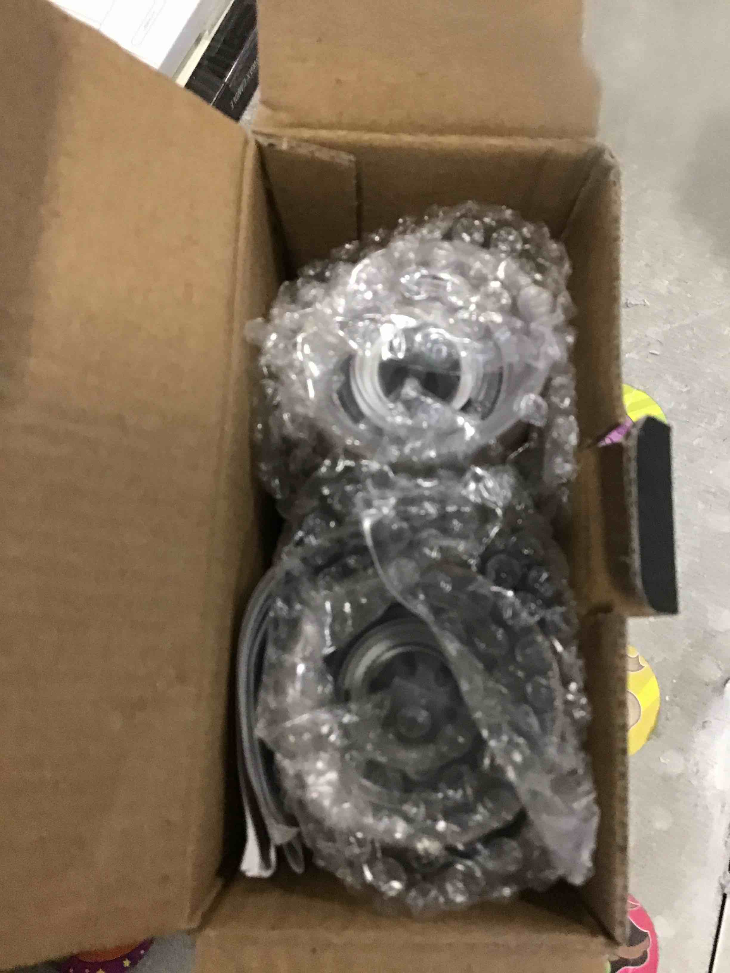 https://s3.amazonaws.com/lotting-images-prod/bidfta/PNK2160525_1737124638113.jpeg