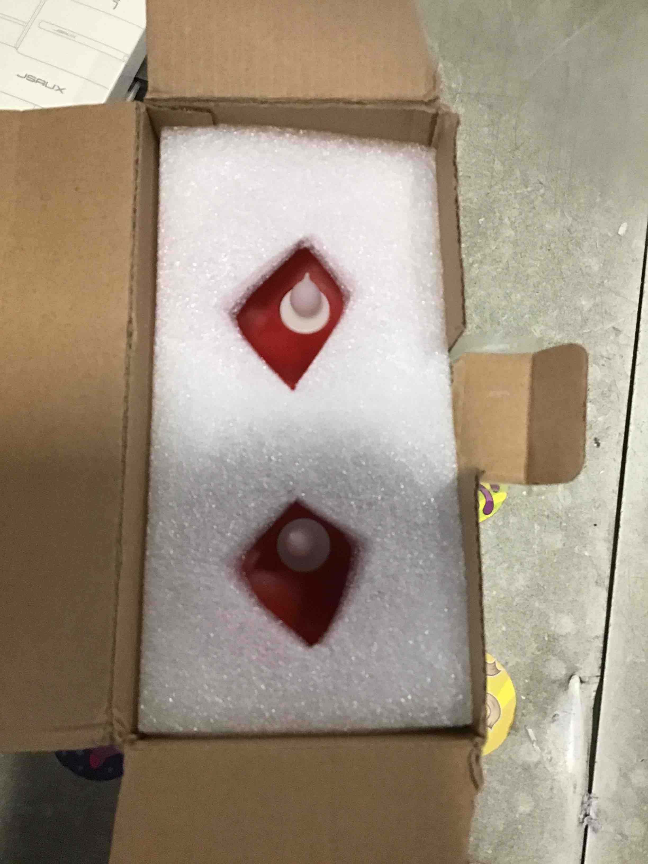 https://s3.amazonaws.com/lotting-images-prod/bidfta/PNK2160526_1737124777914.jpeg