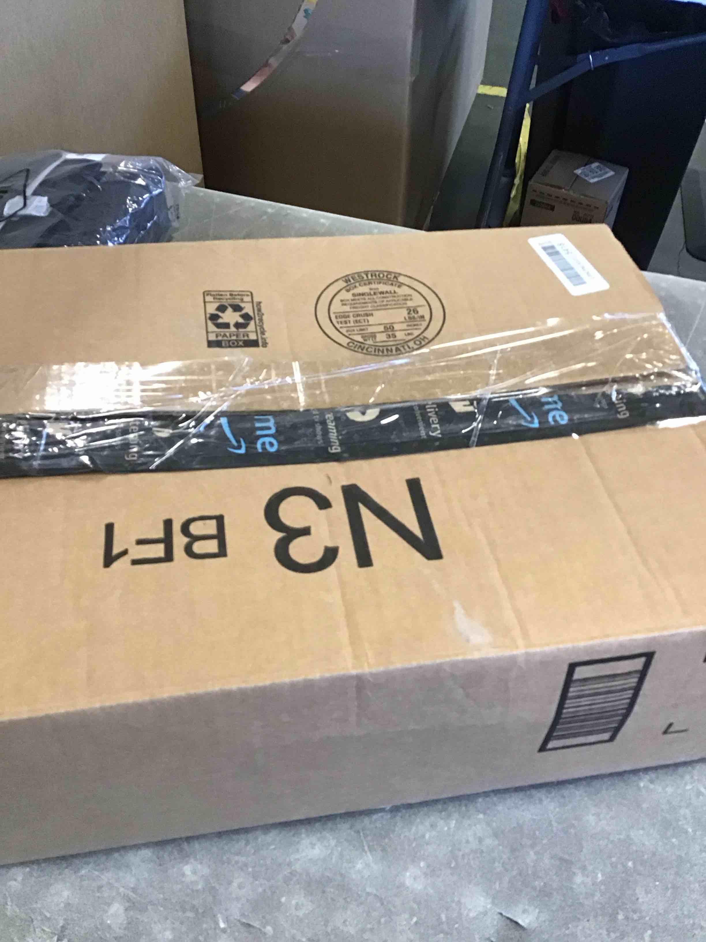https://s3.amazonaws.com/lotting-images-prod/bidfta/PNK2161522_1736797582243.jpeg