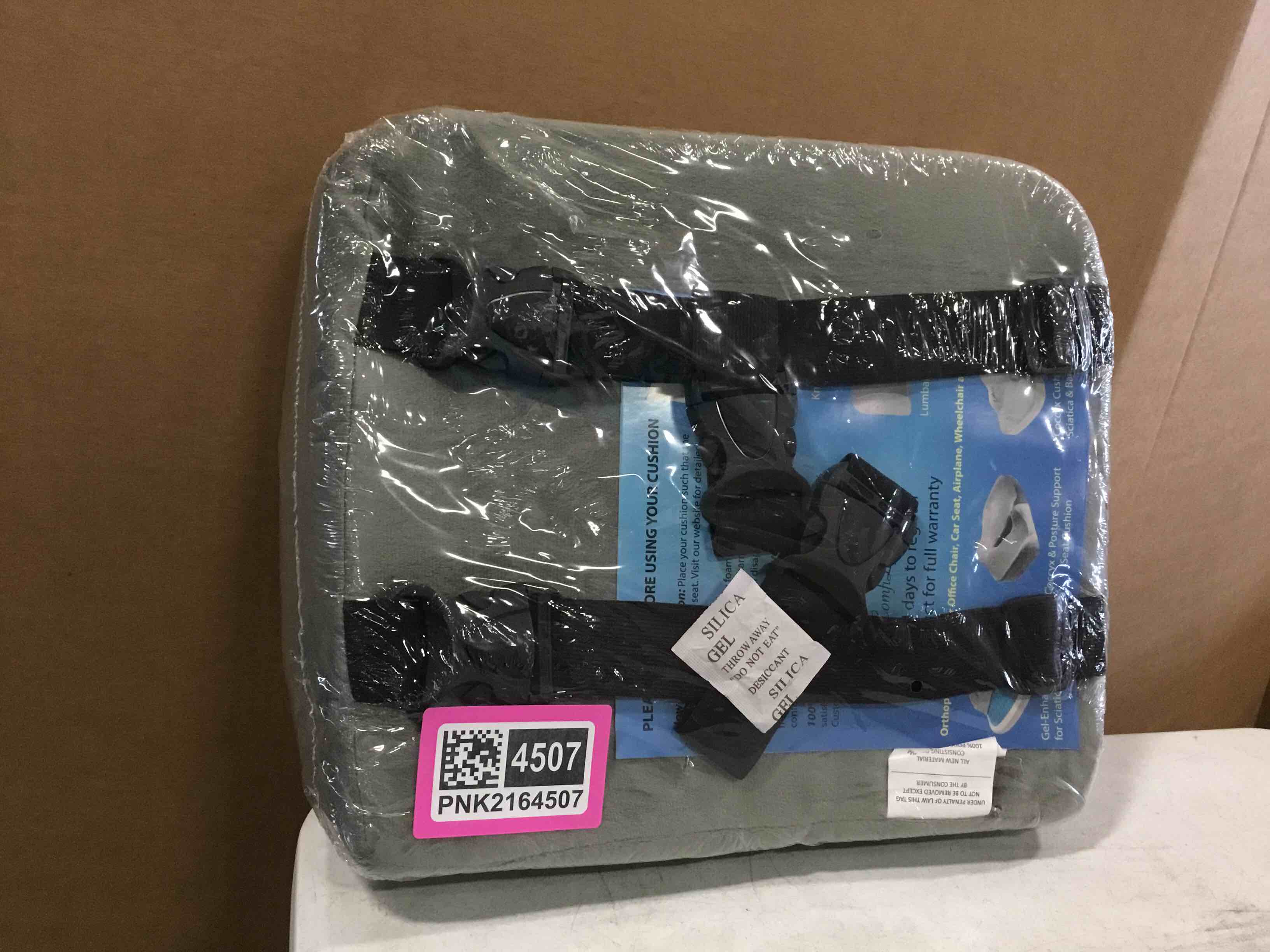 https://s3.amazonaws.com/lotting-images-prod/bidfta/PNK2164507_1736268353886.jpeg