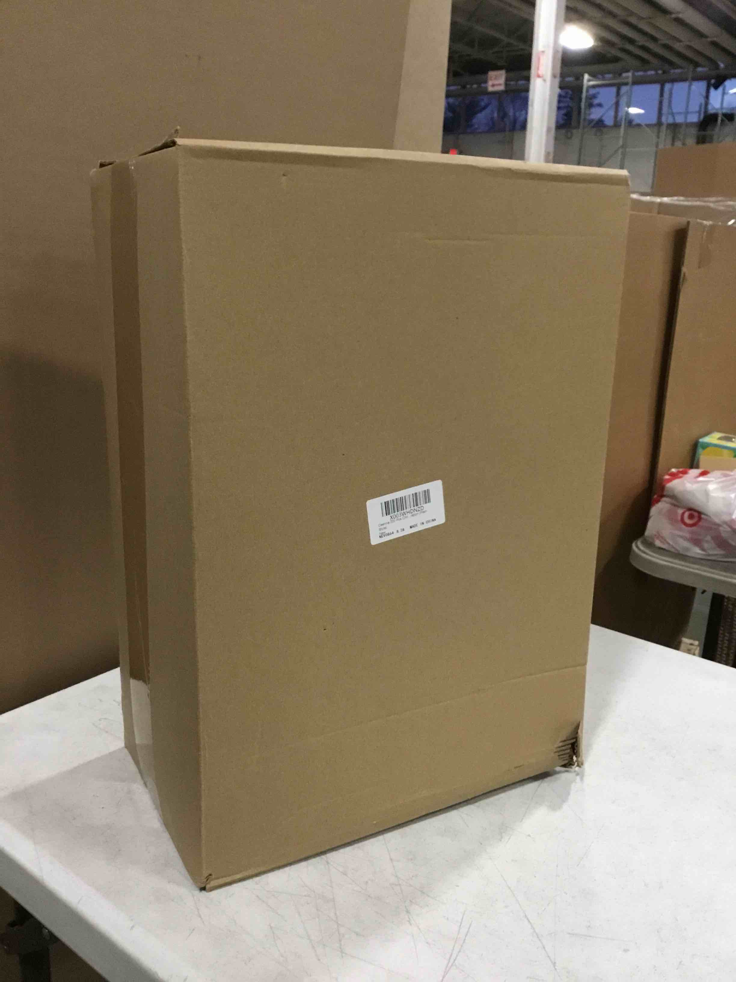 https://s3.amazonaws.com/lotting-images-prod/bidfta/PNK2164940_1736426228627.jpeg