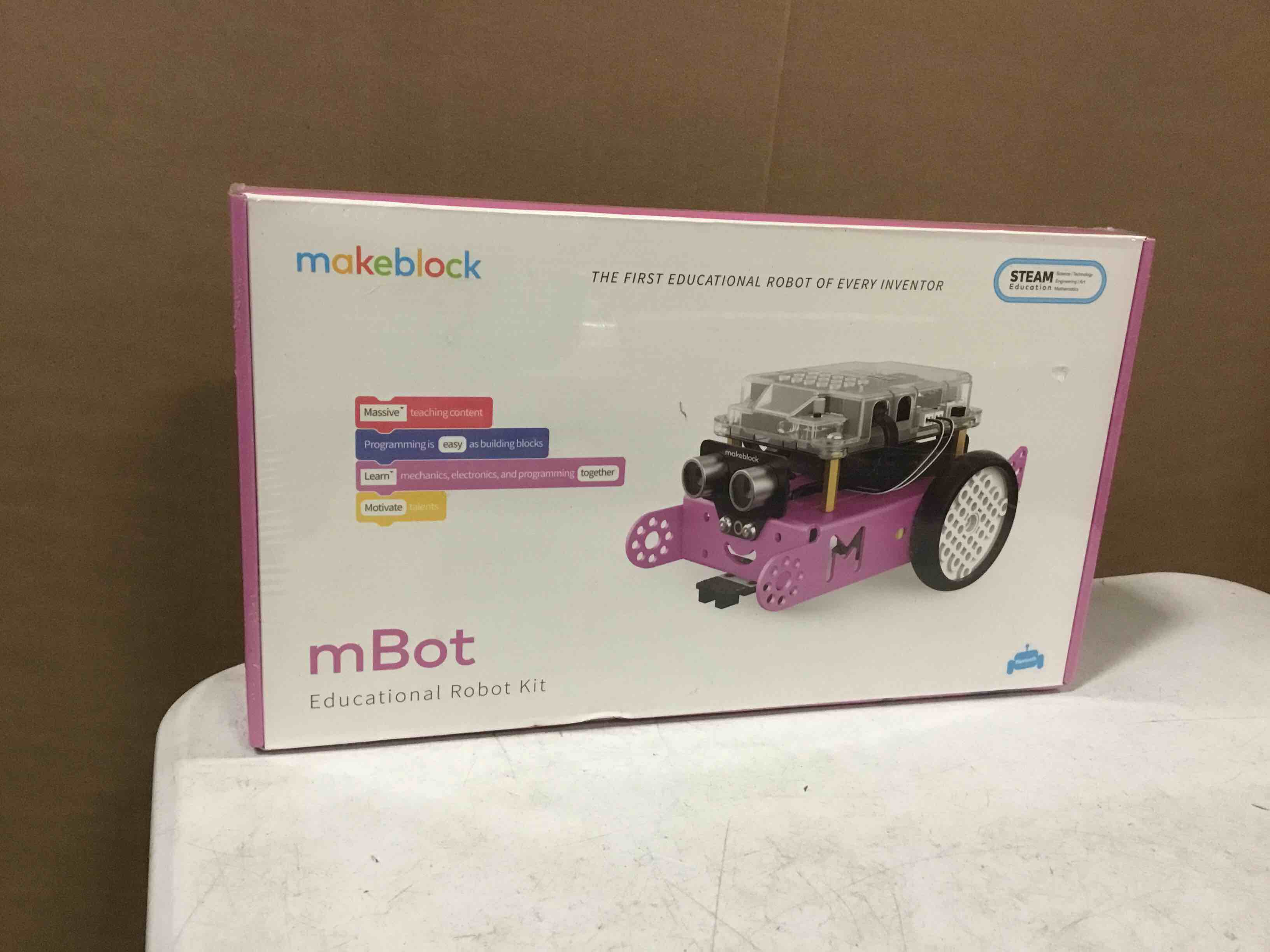https://s3.amazonaws.com/lotting-images-prod/bidfta/PNK2165605_1736772531331.jpeg