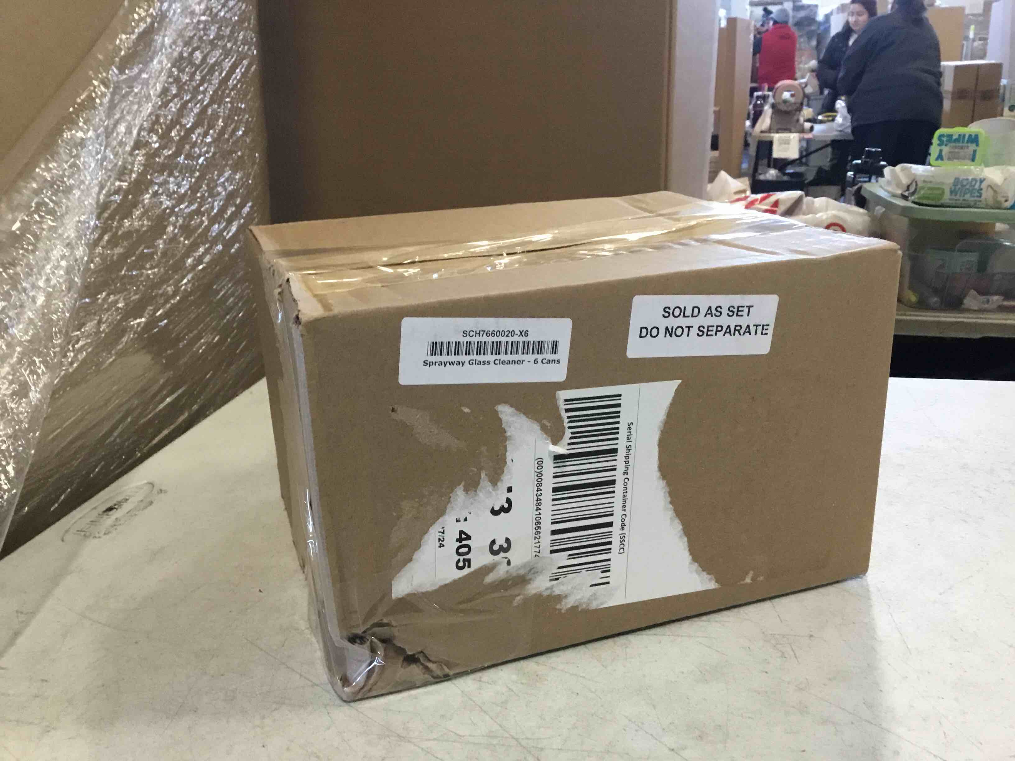 https://s3.amazonaws.com/lotting-images-prod/bidfta/PNK2165835_1736796215909.jpeg