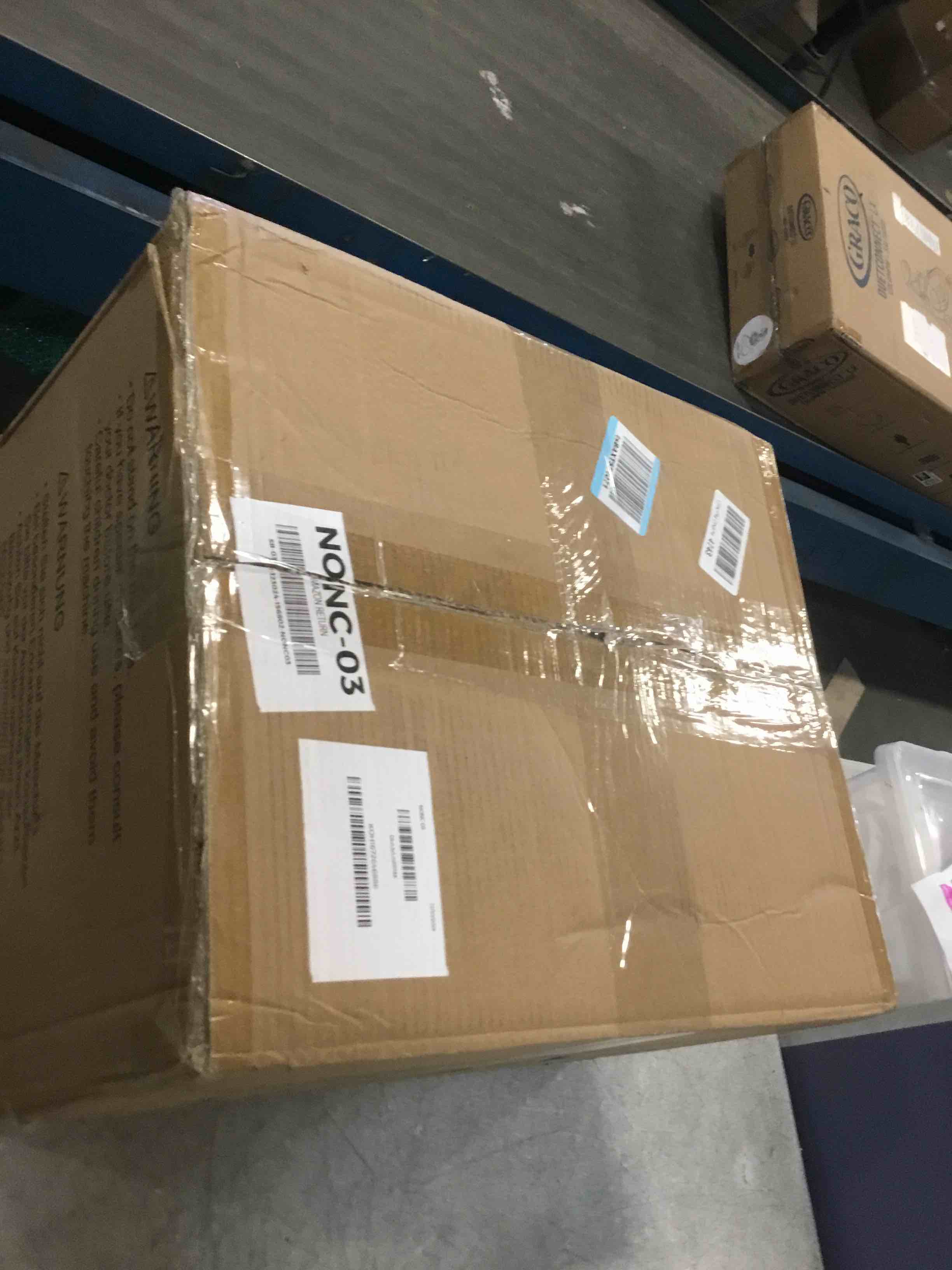 https://s3.amazonaws.com/lotting-images-prod/bidfta/PNK2167099_1737043108465.jpeg