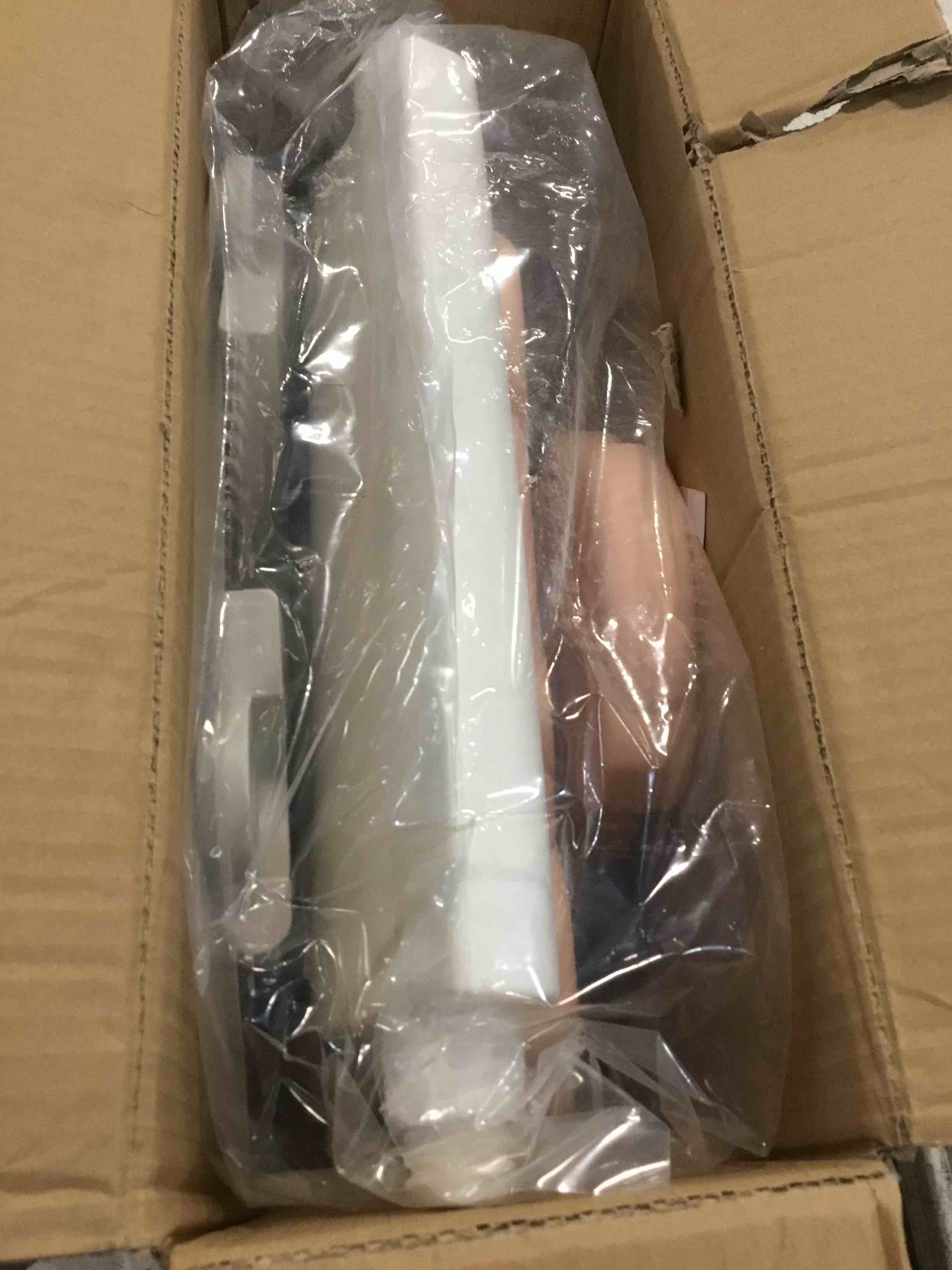https://s3.amazonaws.com/lotting-images-prod/bidfta/PNK2167568_1737378284222.jpeg