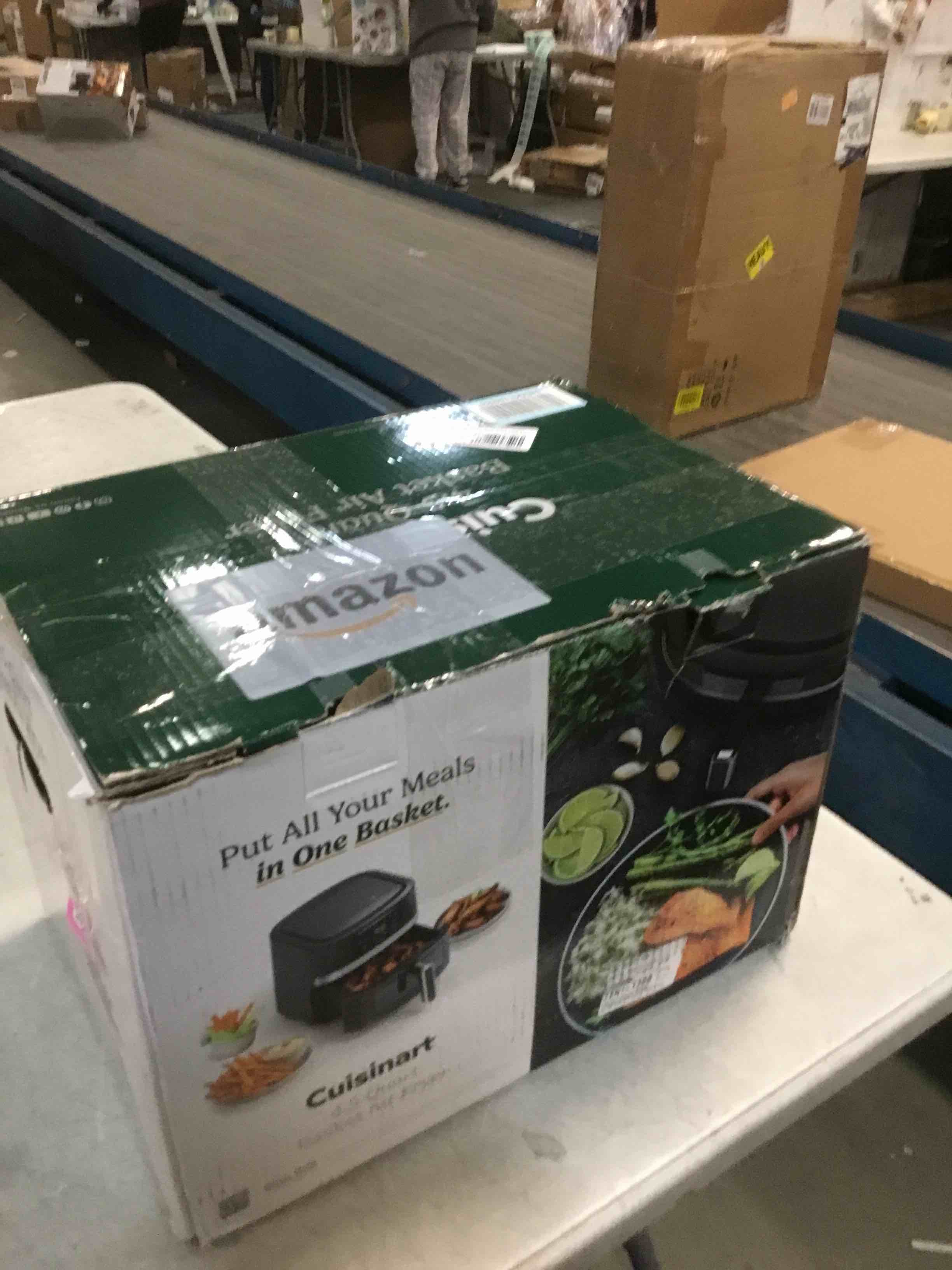 https://s3.amazonaws.com/lotting-images-prod/bidfta/PNK2167976_1737469453527.jpeg
