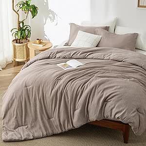 Bedsure King Size Comforter Set - Khaki King Comforter Set, Soft Bedding for All Seasons, Cationic Dyed Bedding Set, 3 Pieces, 1 Comforter (104"x90") and 2 Pillow Shams (20"x36"+2")