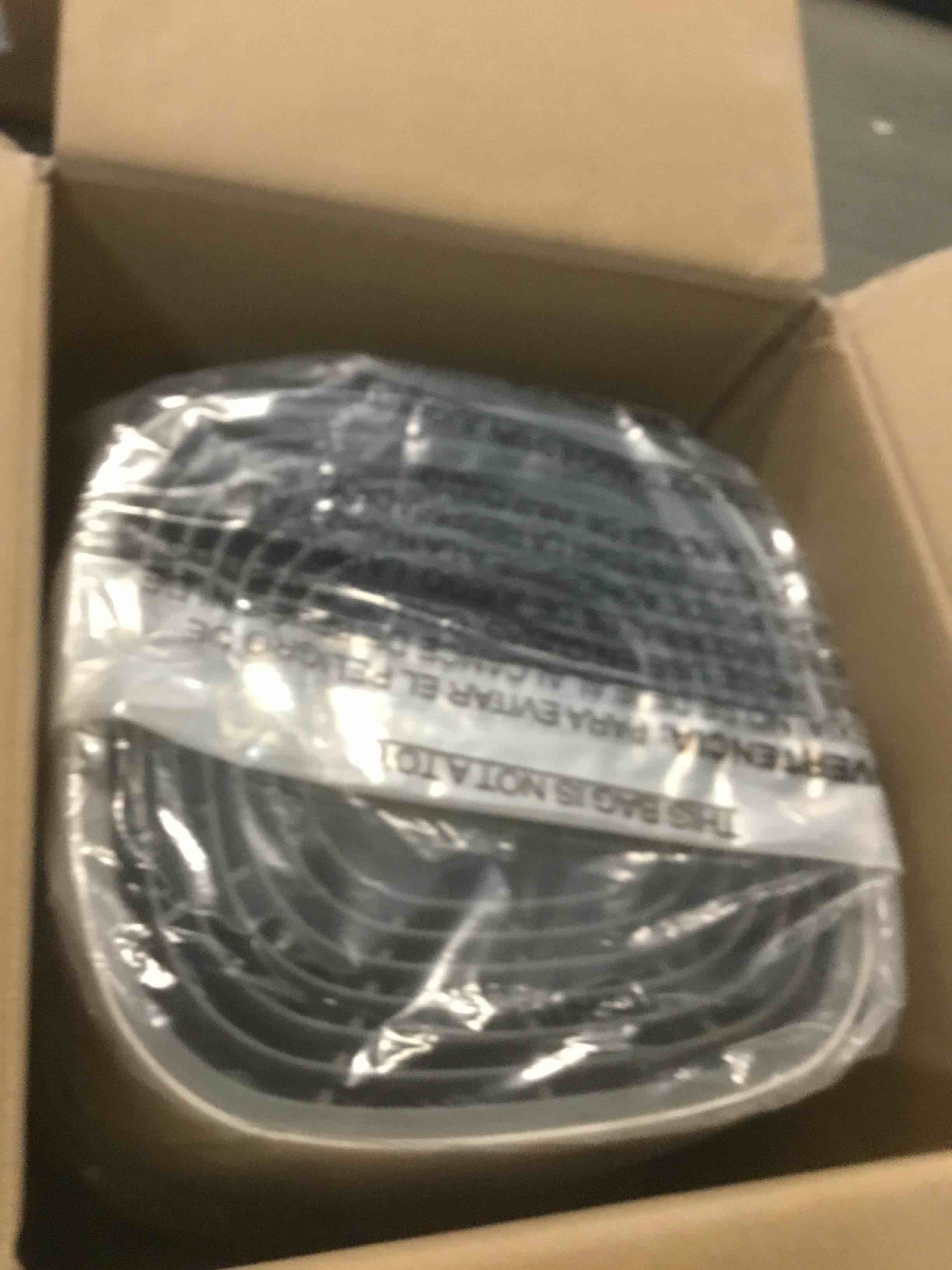 https://s3.amazonaws.com/lotting-images-prod/bidfta/PNK2169127_1737729773625.jpeg
