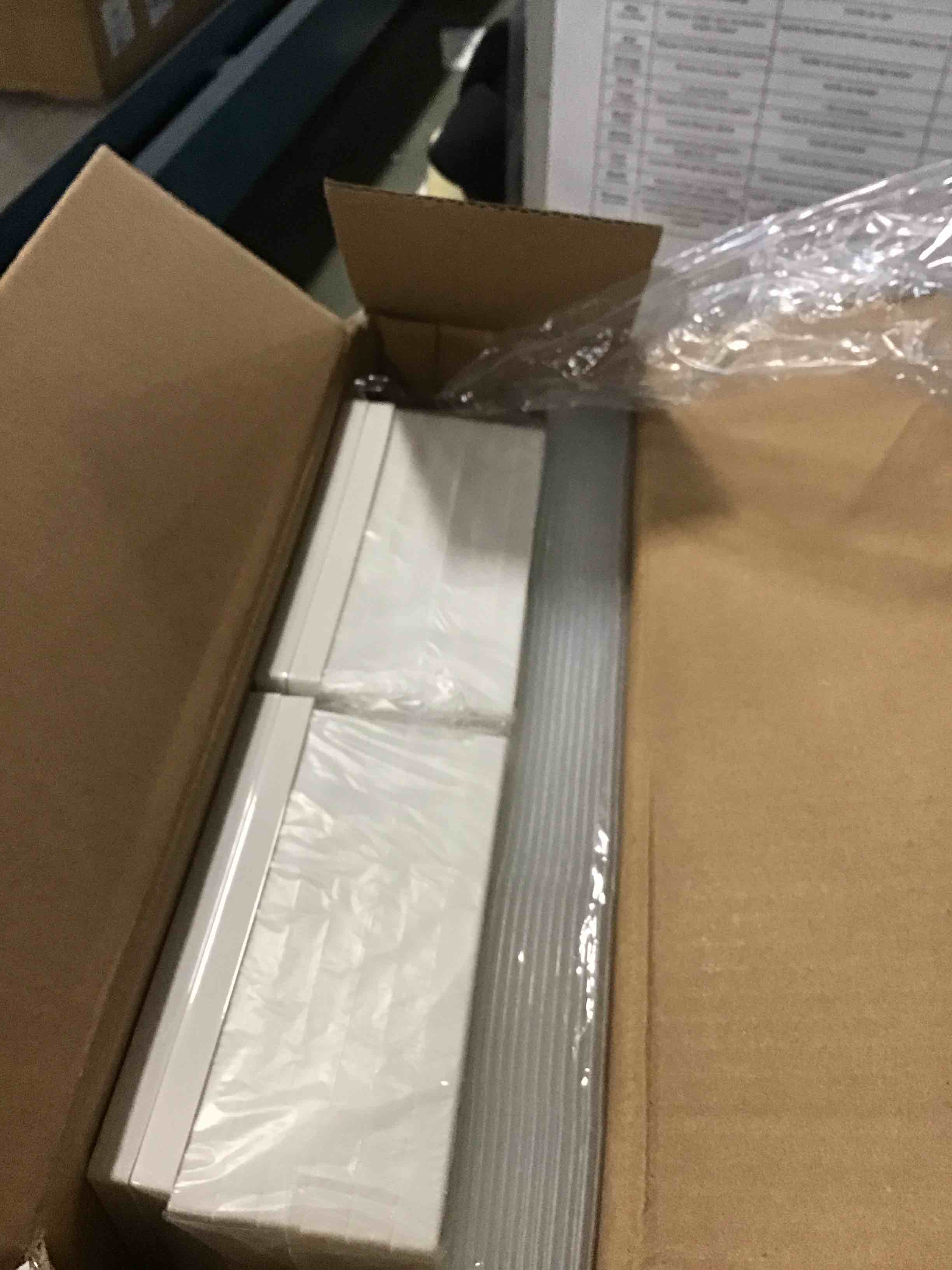 https://s3.amazonaws.com/lotting-images-prod/bidfta/PNK2169593_1738687698487.jpeg