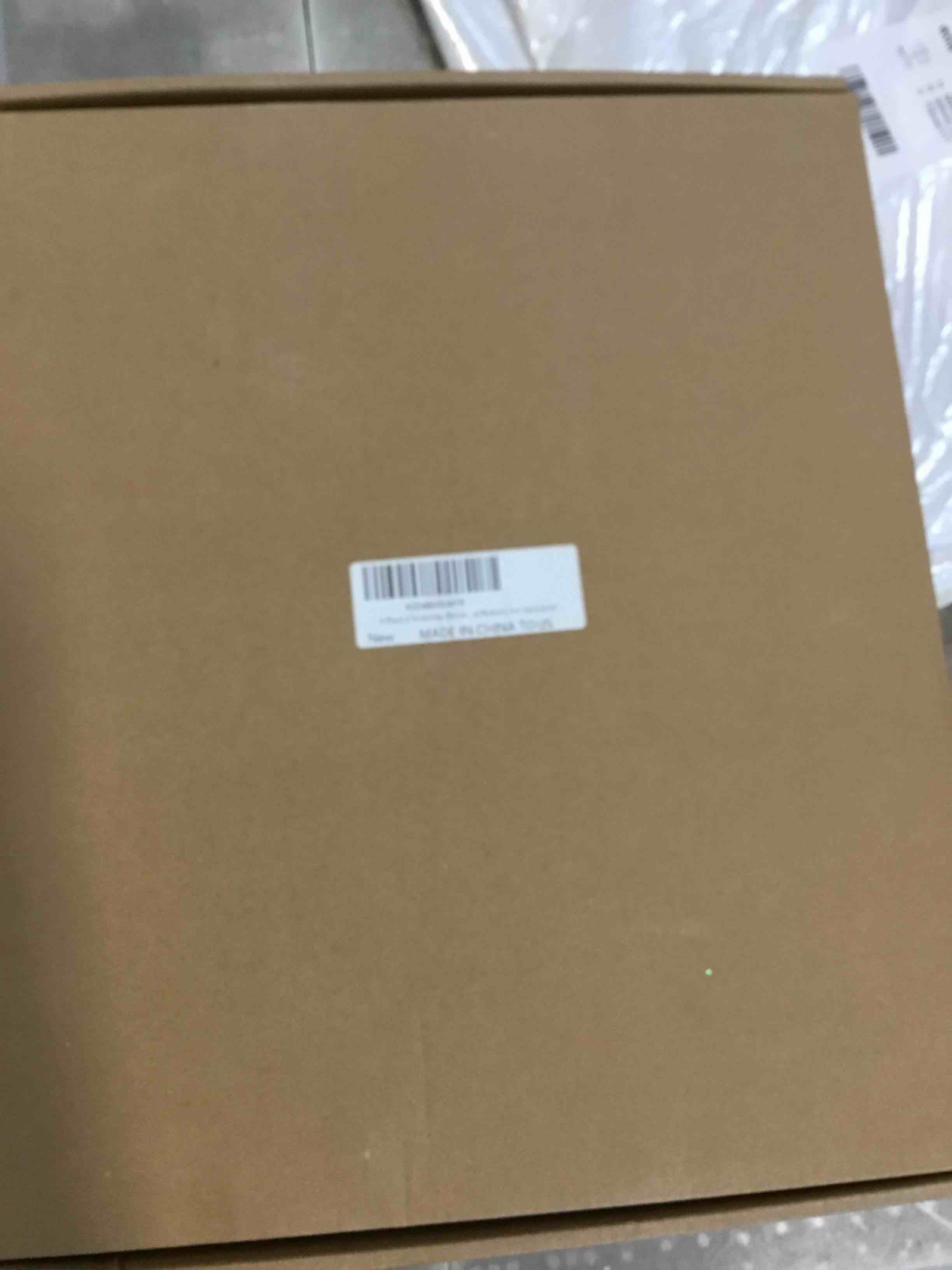 https://s3.amazonaws.com/lotting-images-prod/bidfta/PNK2170252_1736784020810.jpeg