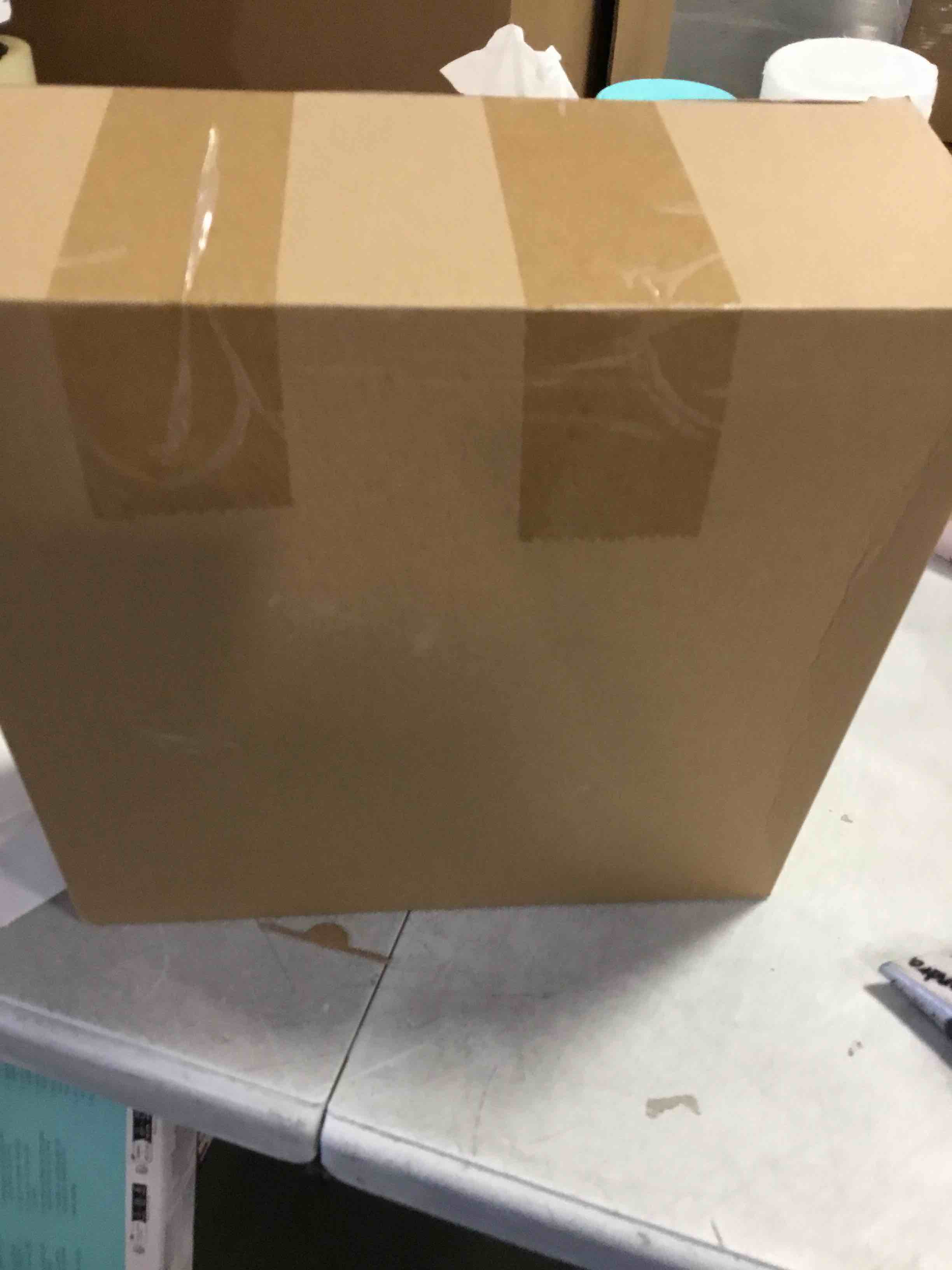 https://s3.amazonaws.com/lotting-images-prod/bidfta/PNK2170953_1737034569560.jpeg