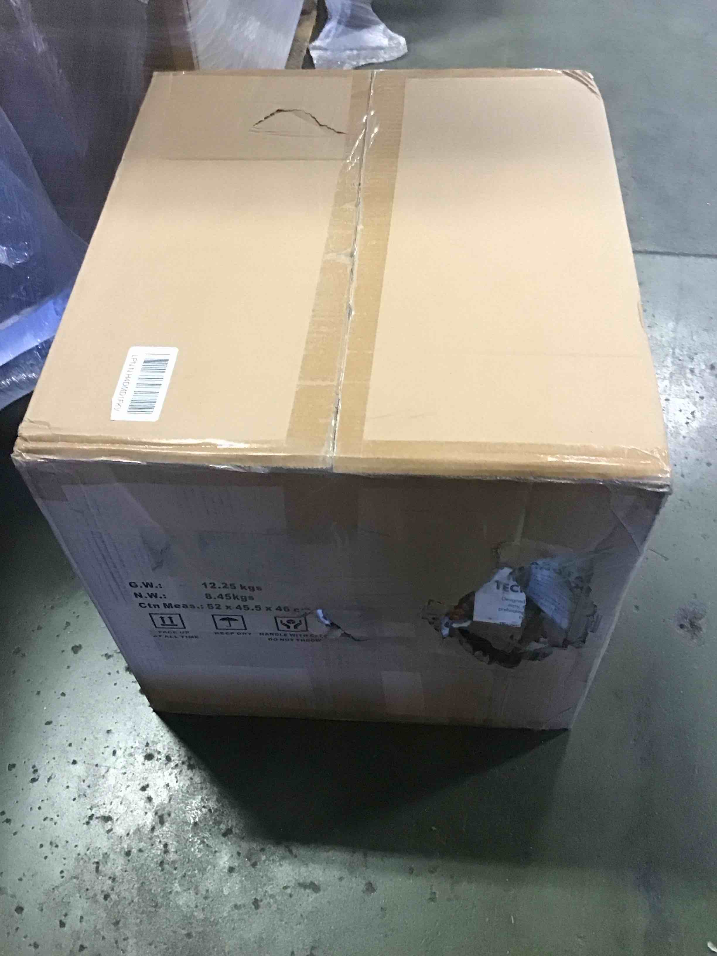 https://s3.amazonaws.com/lotting-images-prod/bidfta/PNK2172871_1738159981737.jpeg