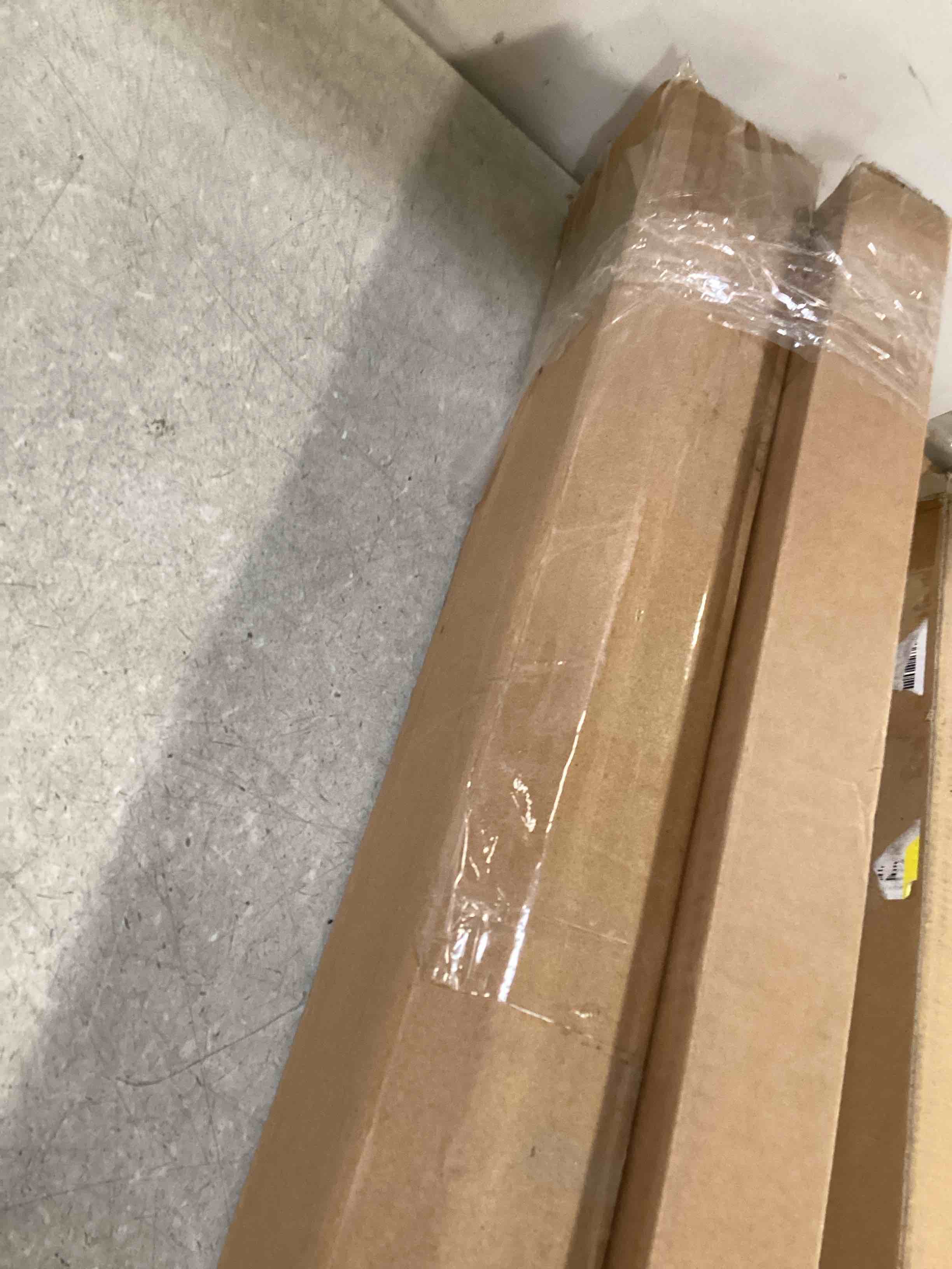 https://s3.amazonaws.com/lotting-images-prod/bidfta/PNK2174012_1737128014311.jpeg