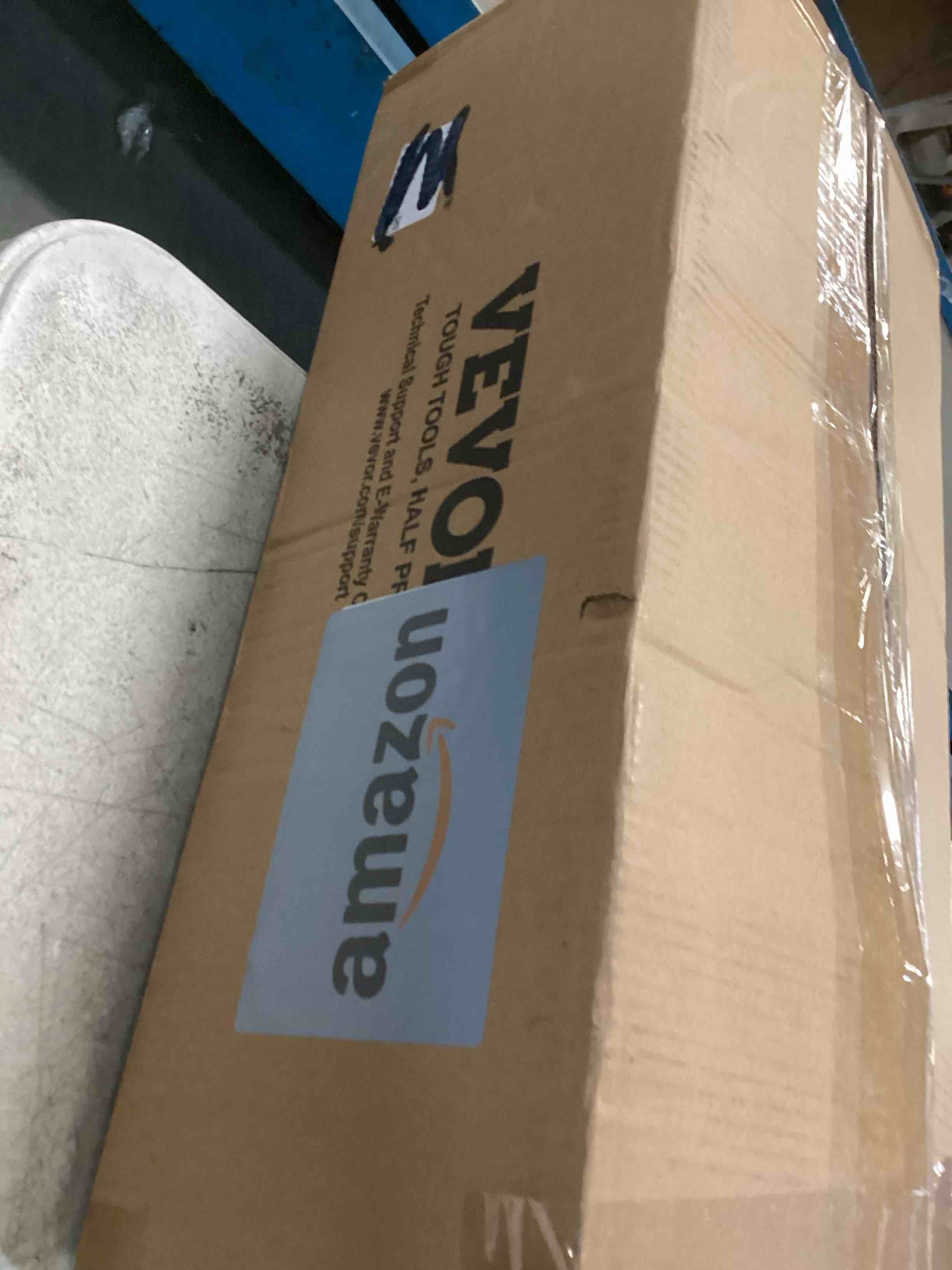 https://s3.amazonaws.com/lotting-images-prod/bidfta/PNK2174662_1737475724348.jpeg