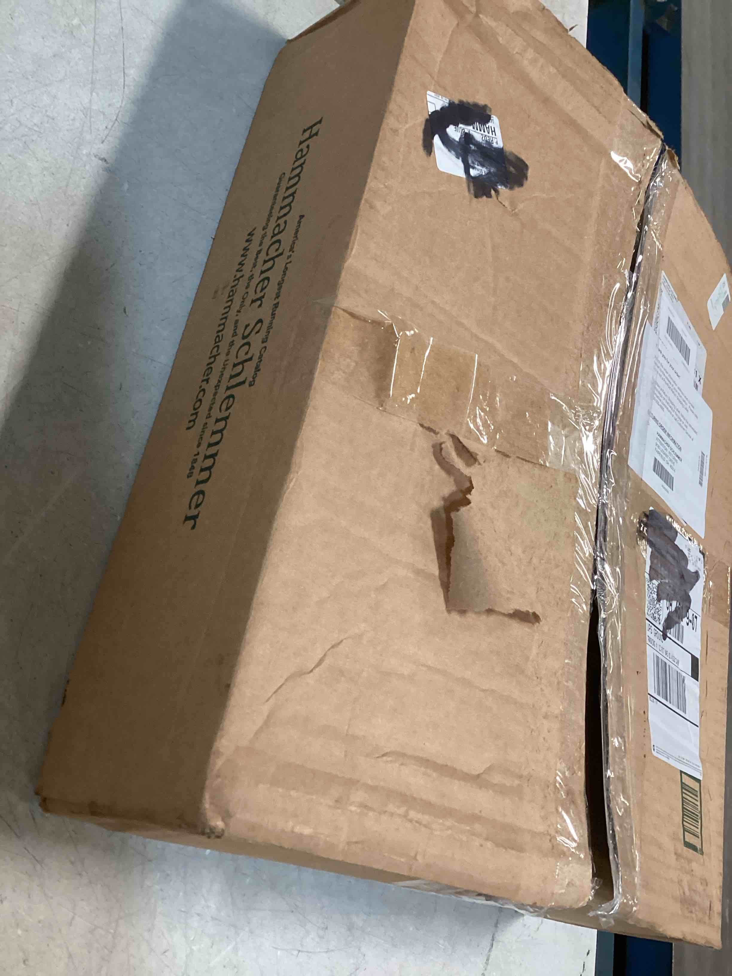 https://s3.amazonaws.com/lotting-images-prod/bidfta/PNK2174904_1737549578021.jpeg
