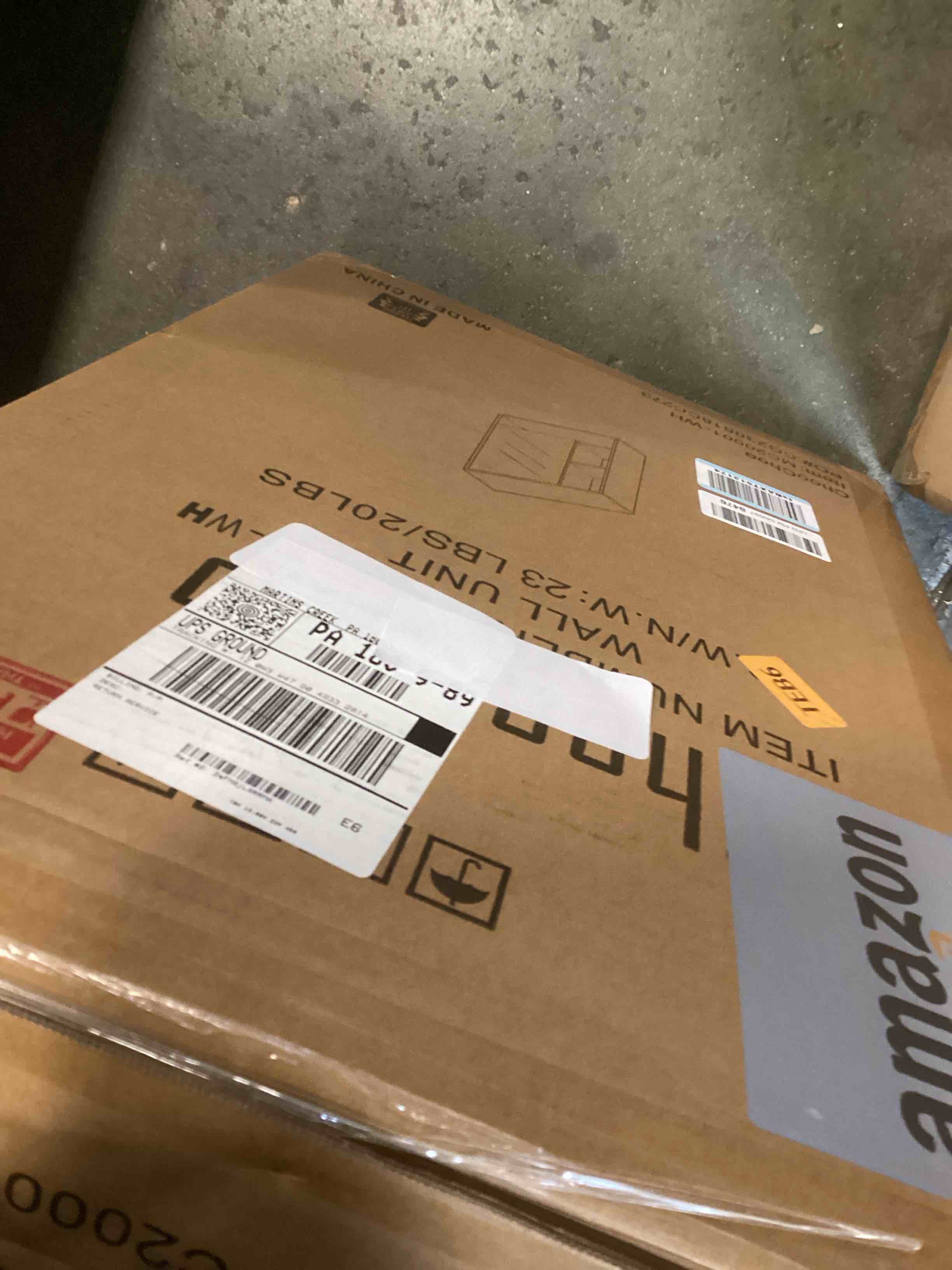 https://s3.amazonaws.com/lotting-images-prod/bidfta/PNK2175639_1737746407198.jpeg