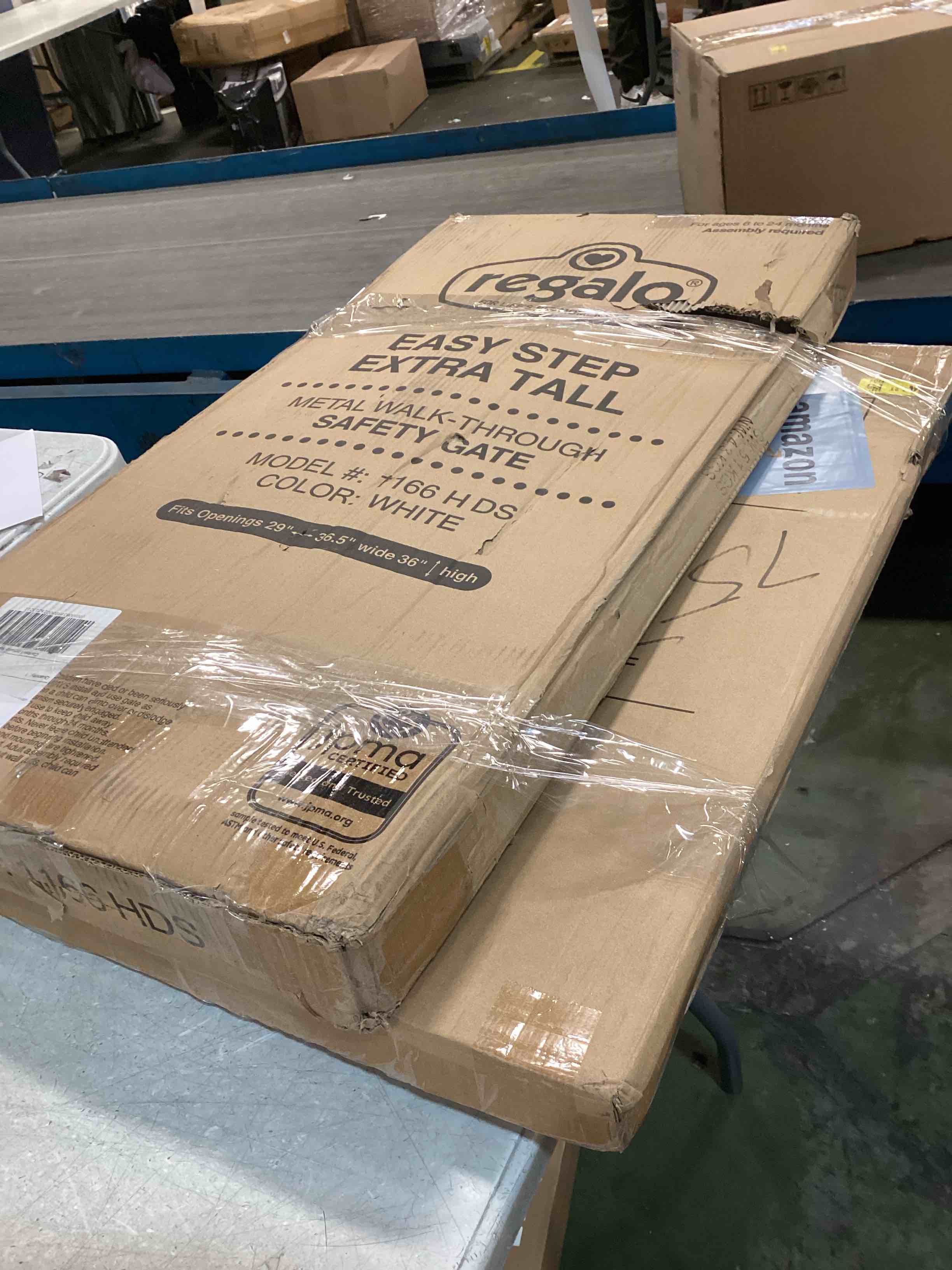 https://s3.amazonaws.com/lotting-images-prod/bidfta/PNK2176043_1743772694487.jpeg