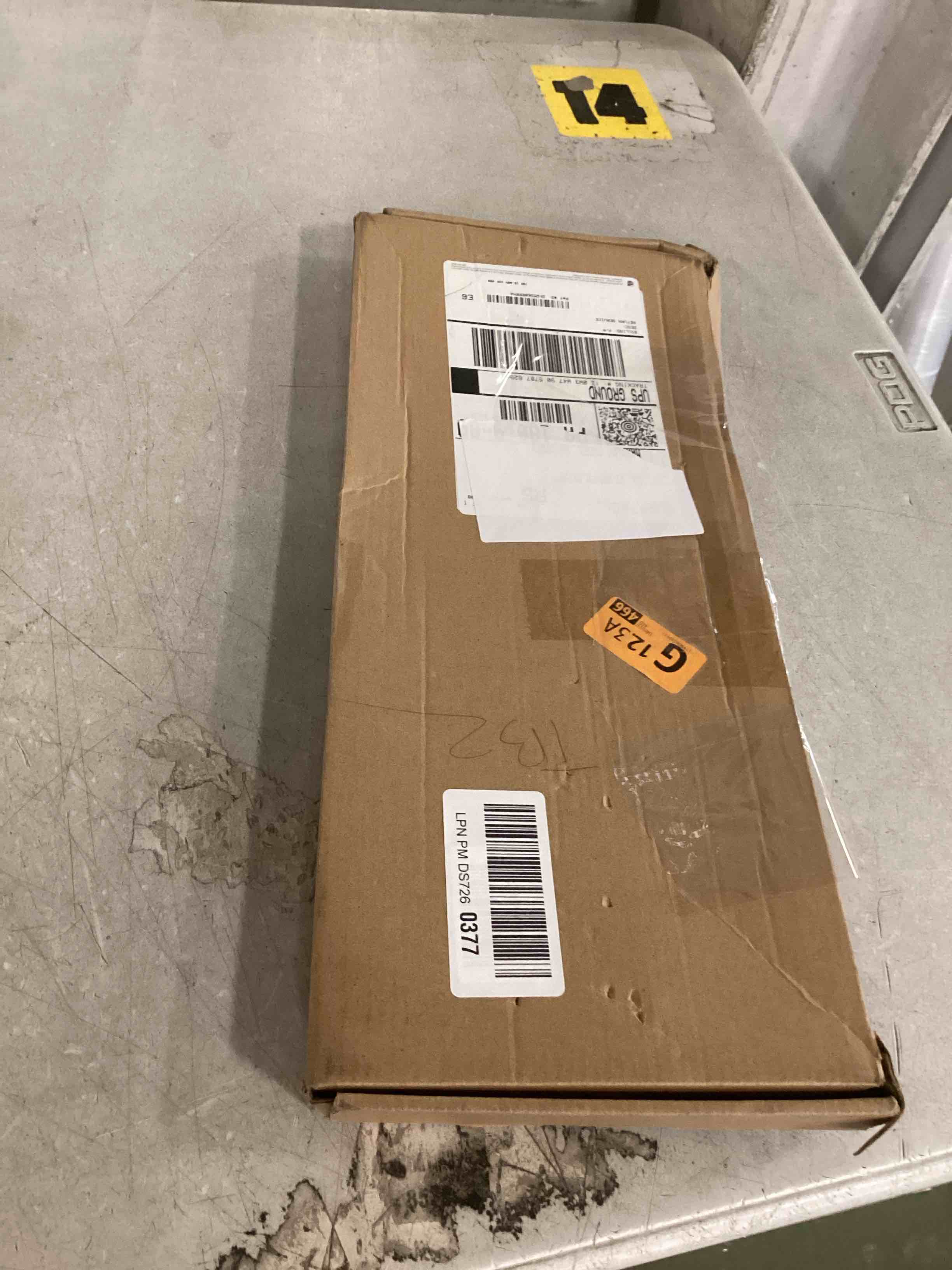https://s3.amazonaws.com/lotting-images-prod/bidfta/PNK2176613_1744290211711.jpeg