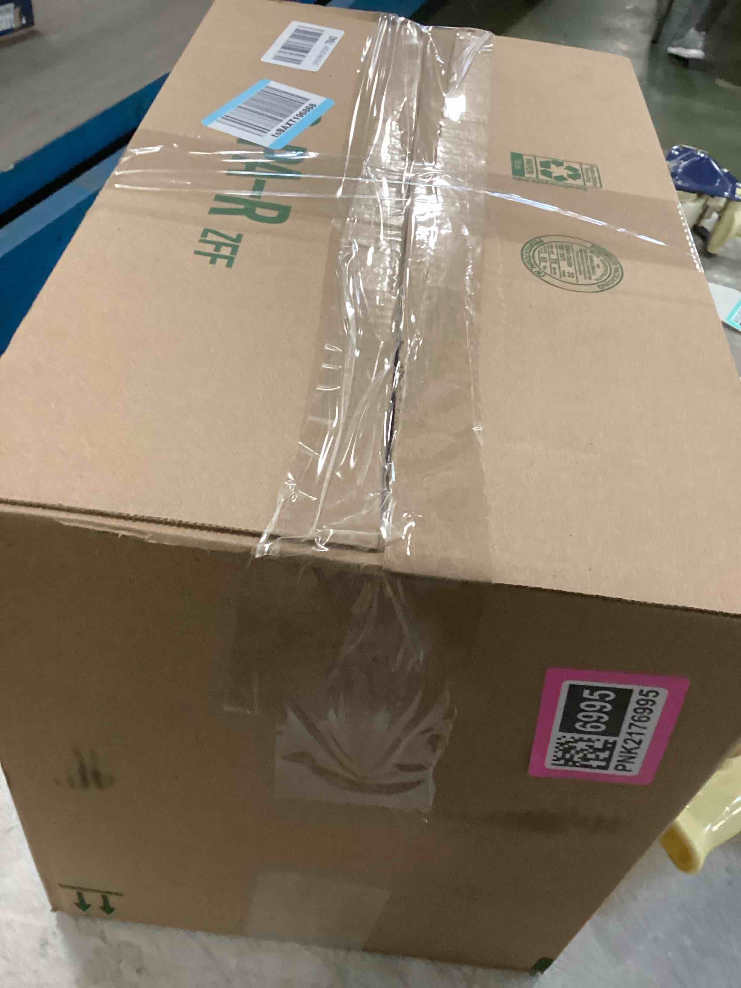 https://s3.amazonaws.com/lotting-images-prod/bidfta/PNK2176995_1744747257685.jpeg